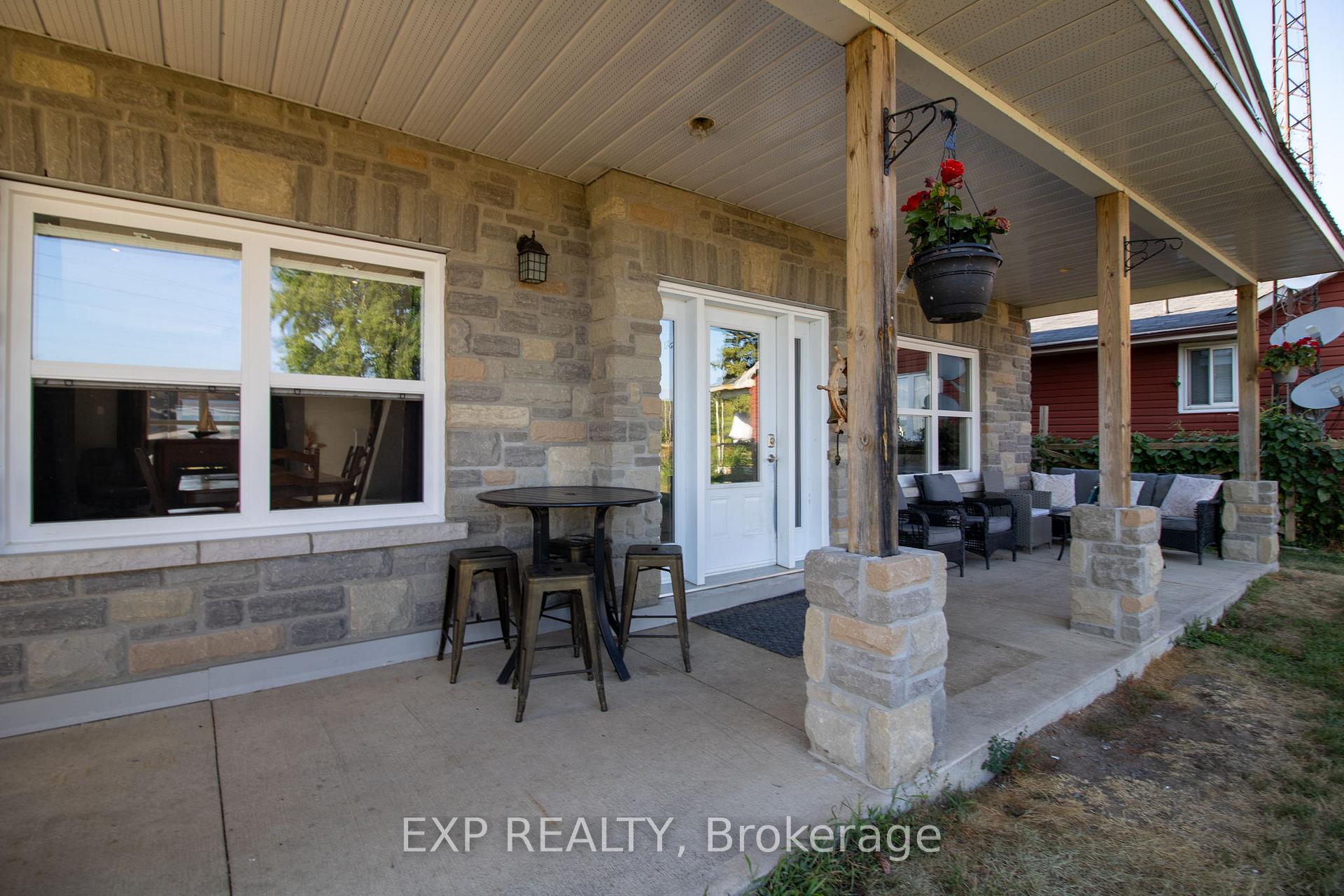 Photo 8 of 2406 County Rd 2, Edwardsburgh/Cardinal, Edwardsburgh/Cardinal Twp — HOMEH