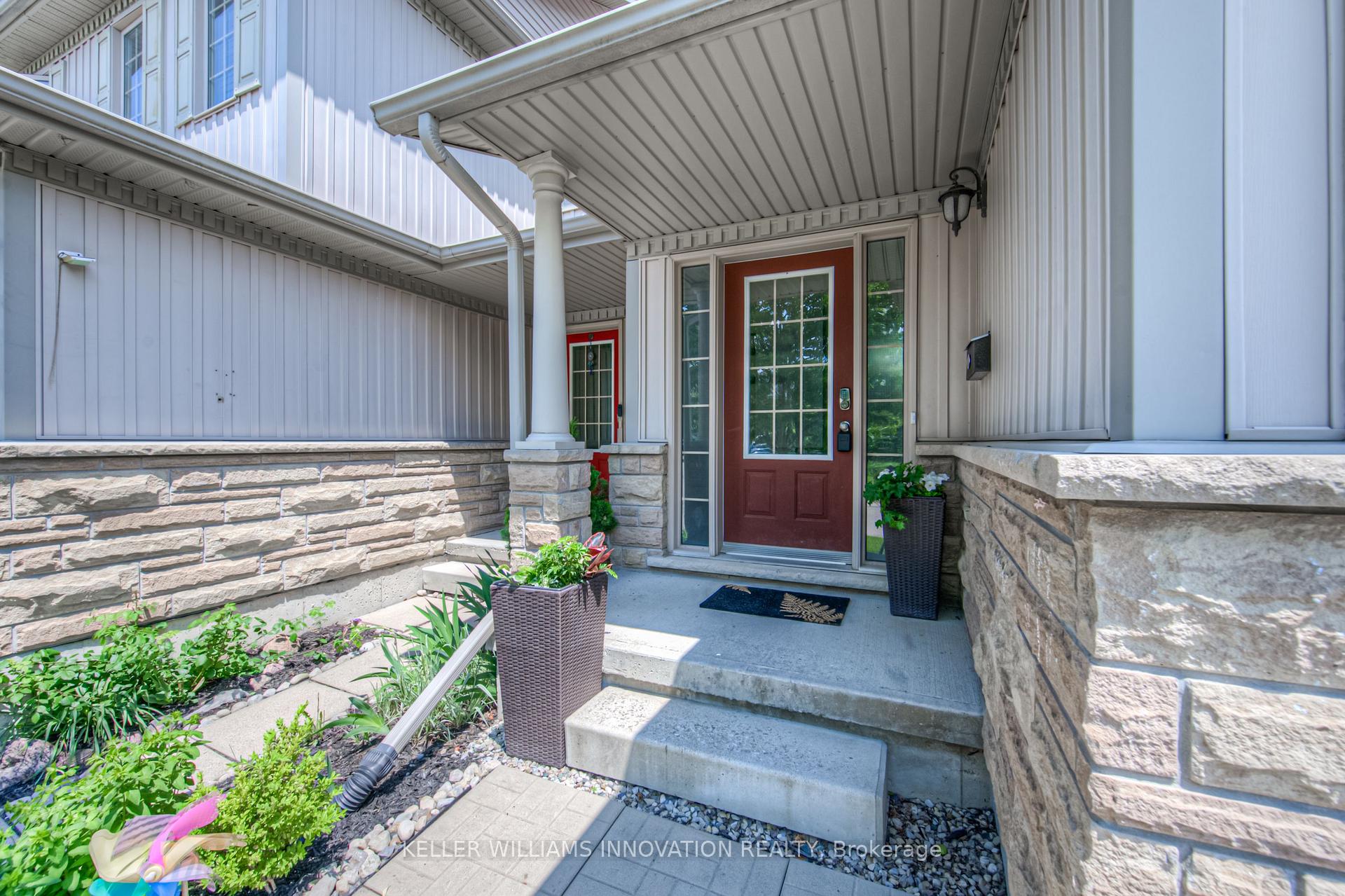 Photo 5 of Unit E32, 85 Bankside Drive, Kitchener — HOMEH