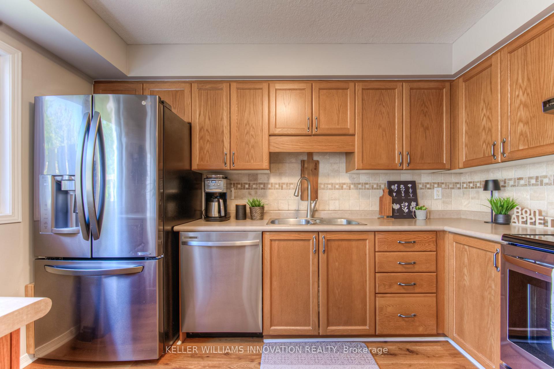 Photo 12 of Unit E32, 85 Bankside Drive, Kitchener — HOMEH
