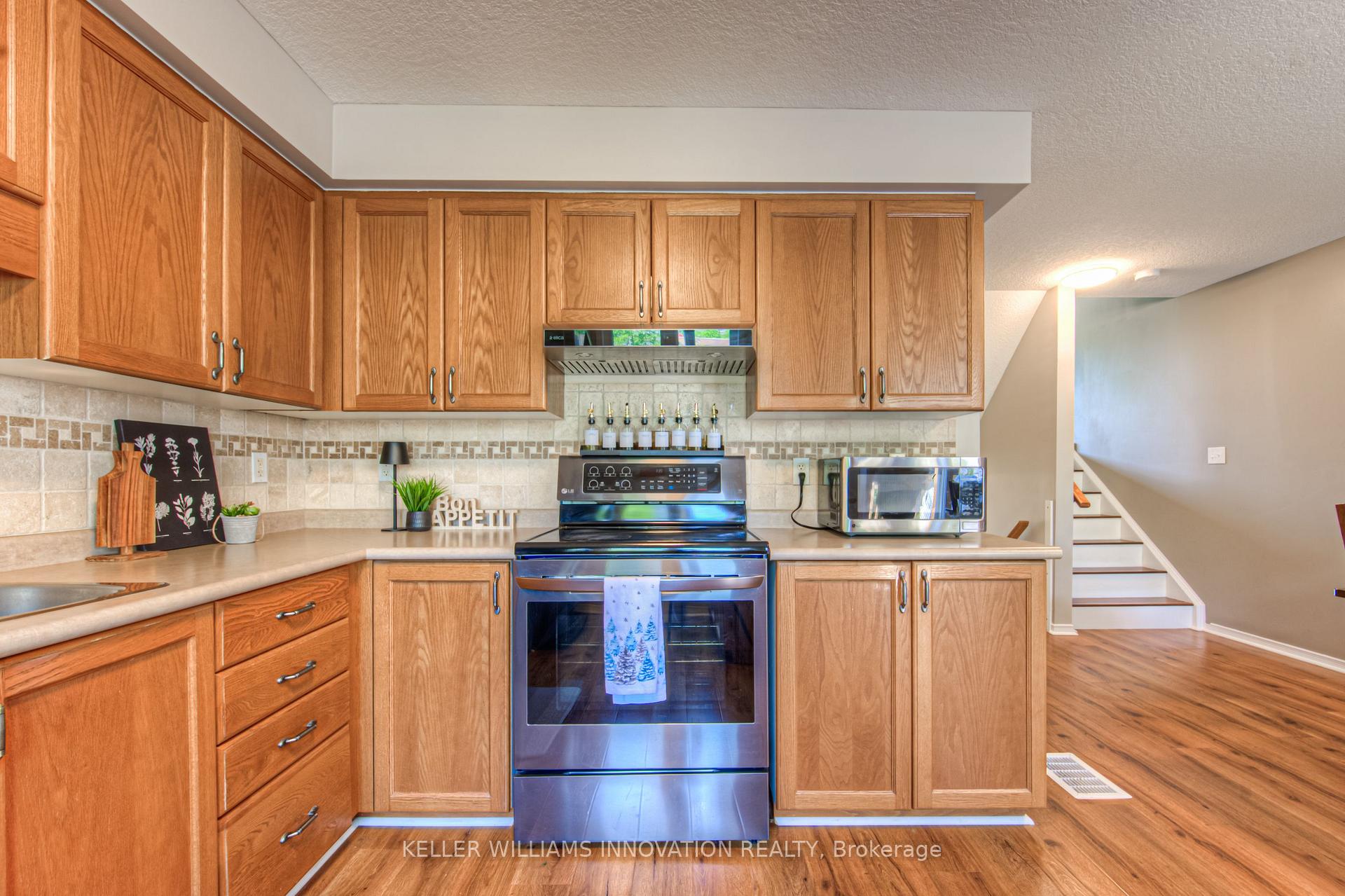 Photo 15 of Unit E32, 85 Bankside Drive, Kitchener — HOMEH