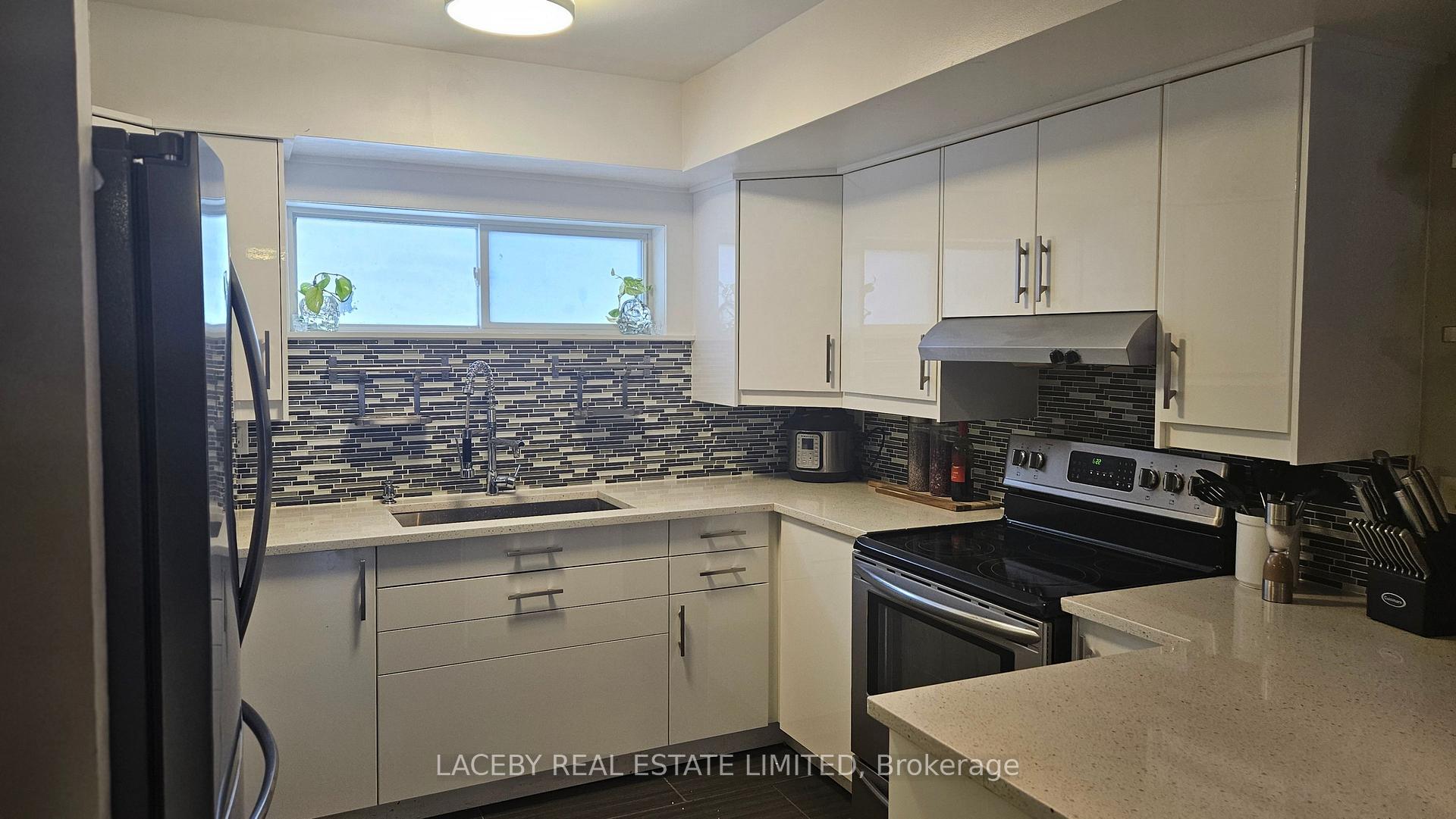 Photo 6 of Unit 49, 239 Ferndale Drive S, Barrie, Ardagh — HOMEH