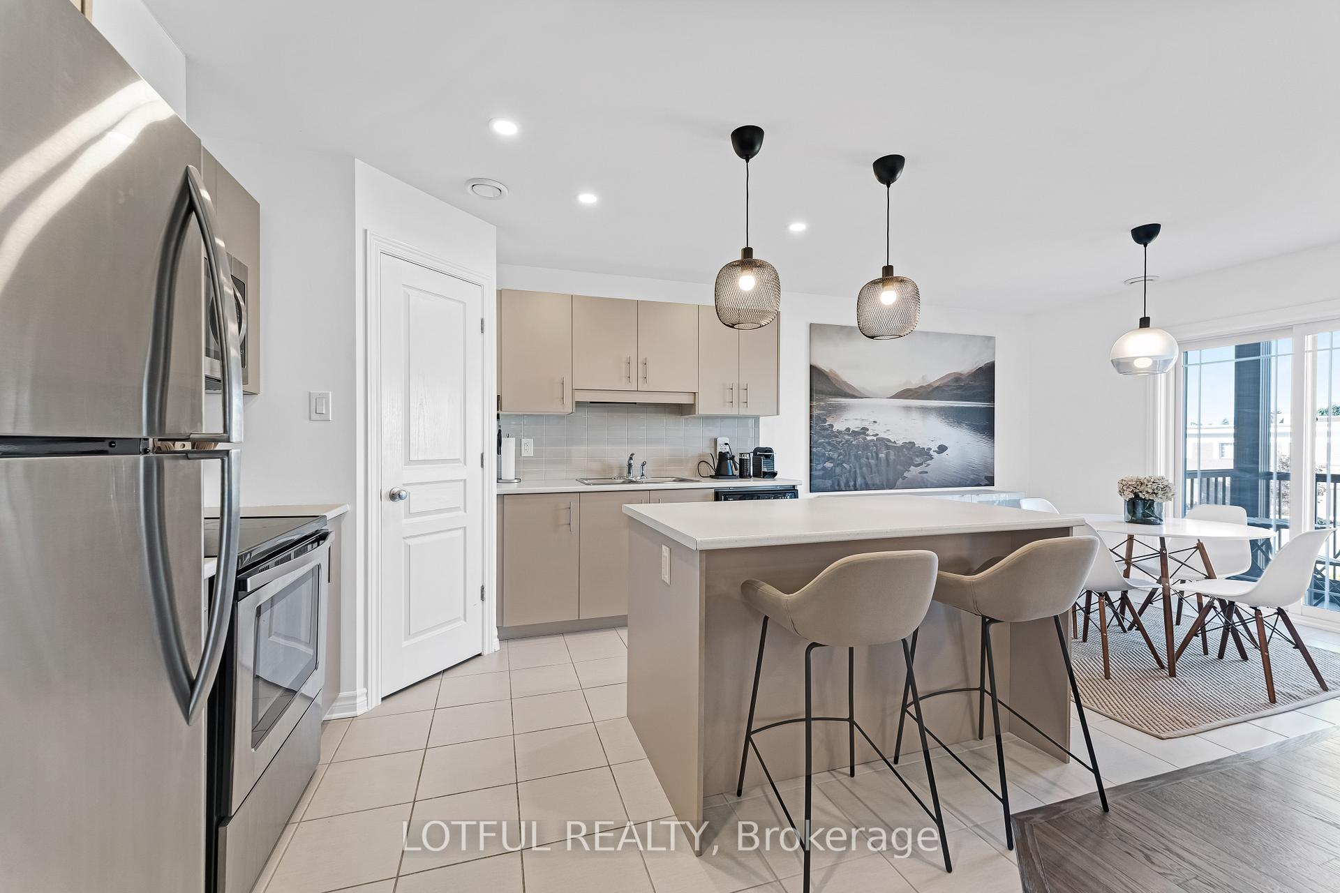 Photo 4 of Unit 8, 365 Tribeca Pvt, Ottawa, Barrhaven - Longfields — HOMEH