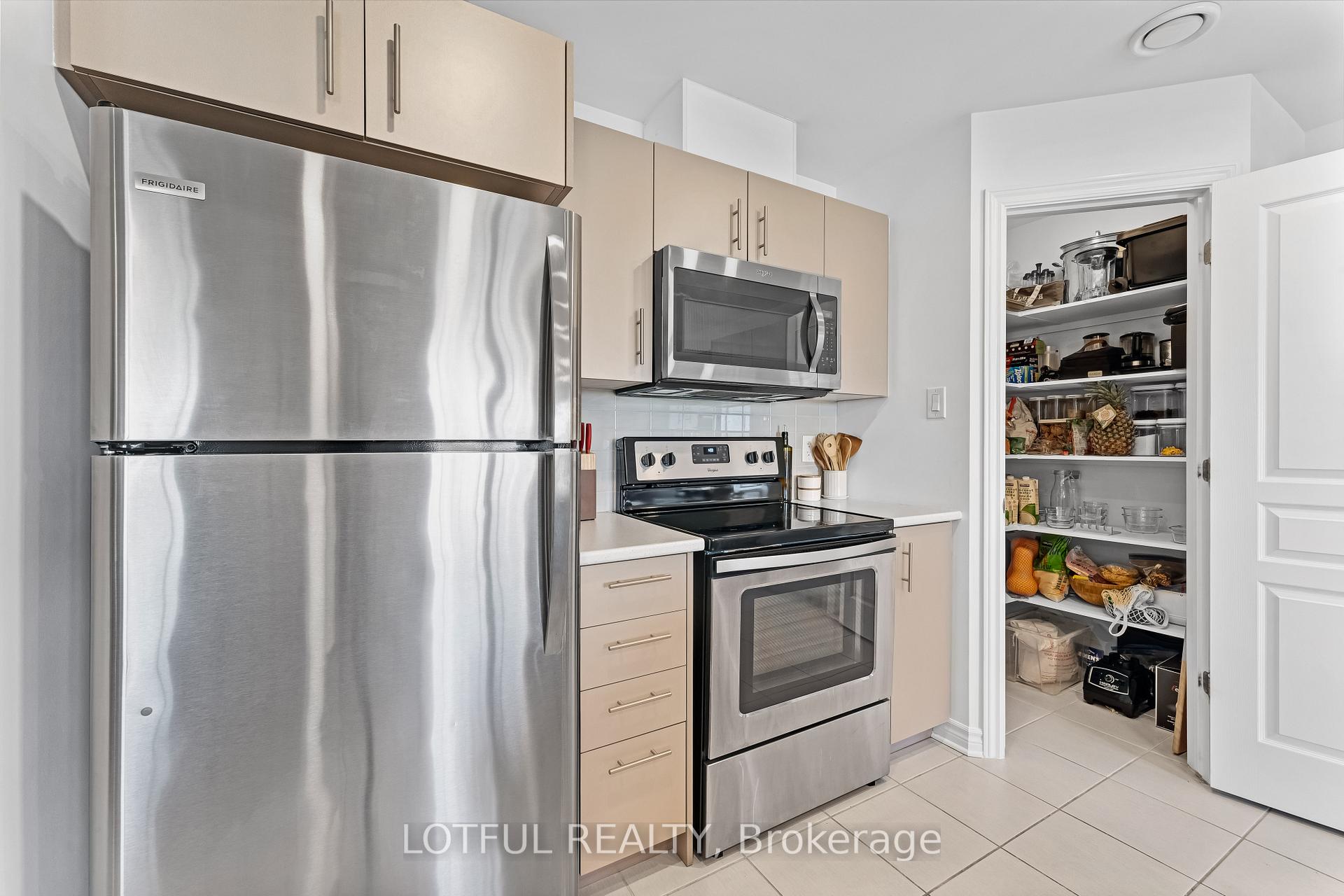 Photo 5 of Unit 8, 365 Tribeca Pvt, Ottawa, Barrhaven - Longfields — HOMEH