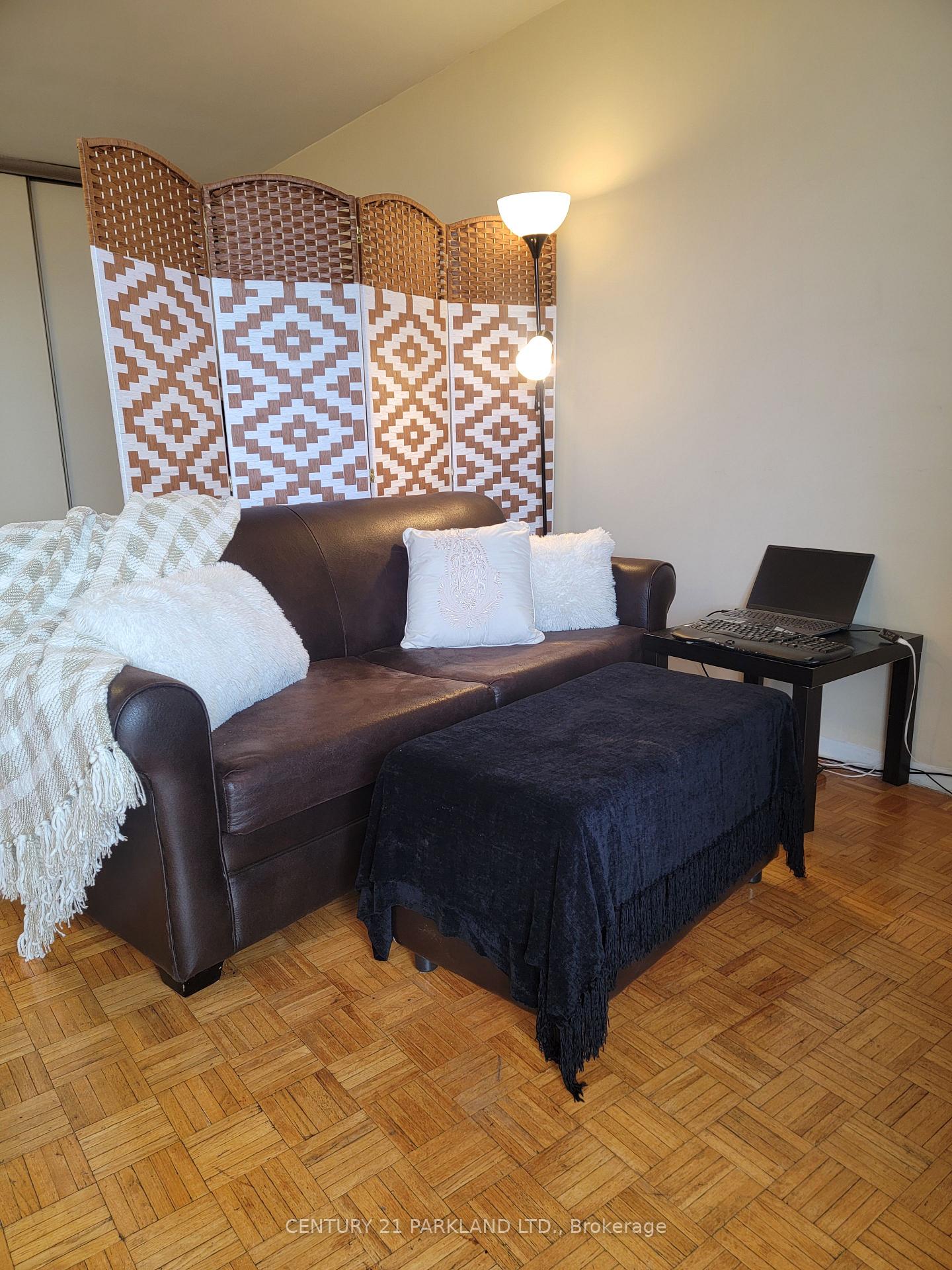 Photo 3 of Unit 1914, 1 Massey Square, Toronto, Crescent Town — HOMEH