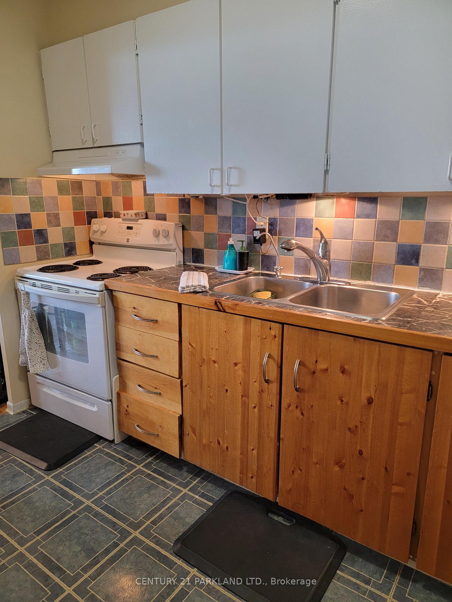 Photo 10 of Unit 1914, 1 Massey Square, Toronto, Crescent Town — HOMEH