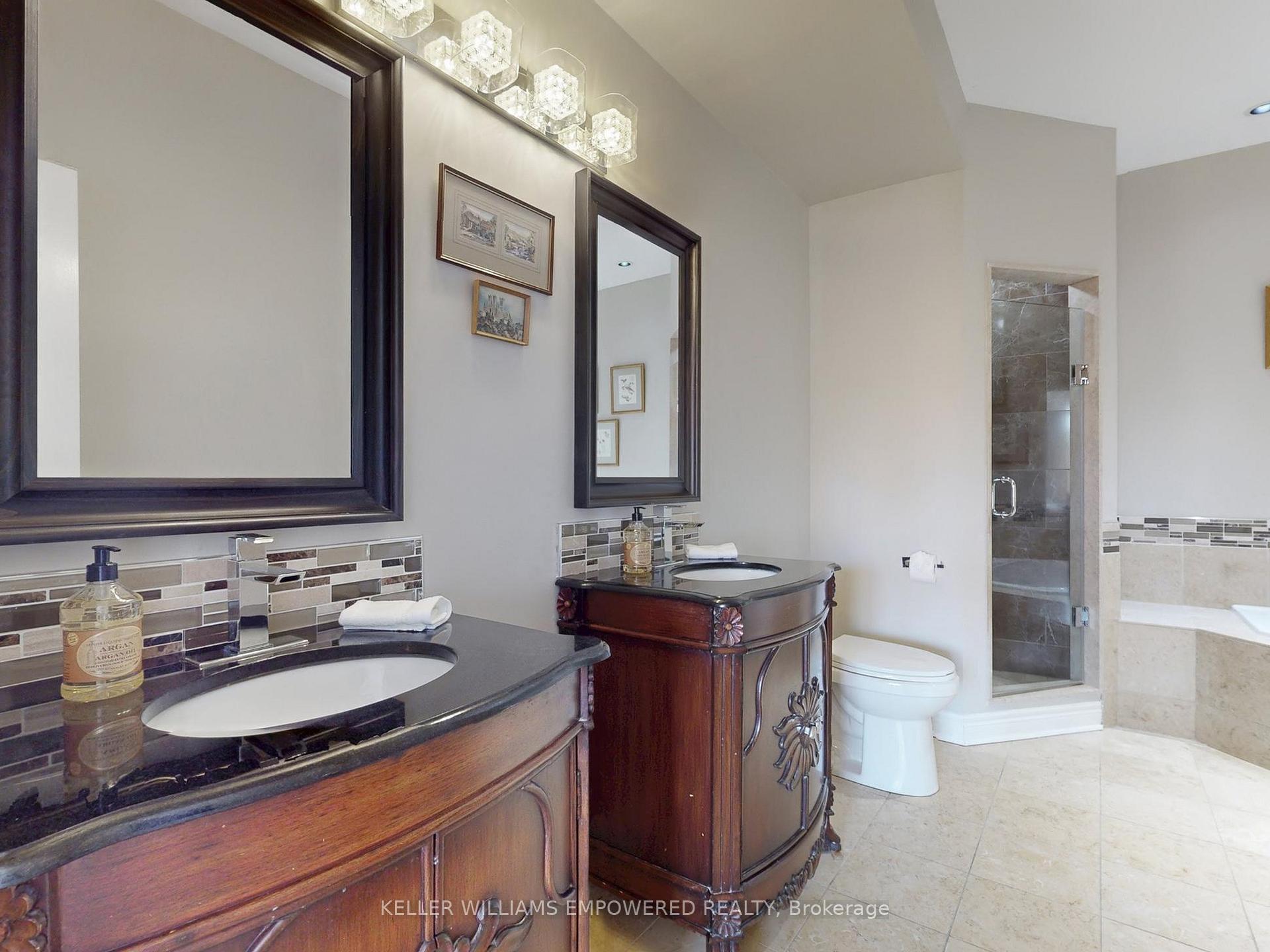 Photo 13 of 37 Tucker Court, Aurora, Aurora Estates — HOMEH
