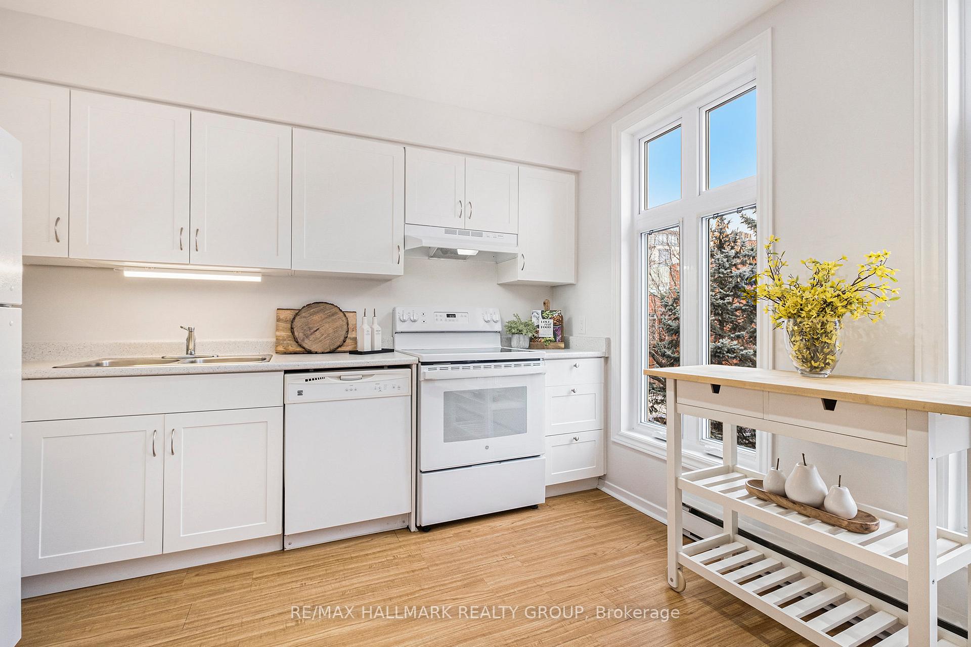 Photo 9 of Unit 15, 20 Charlevoix Street, Ottawa, Vanier — HOMEH