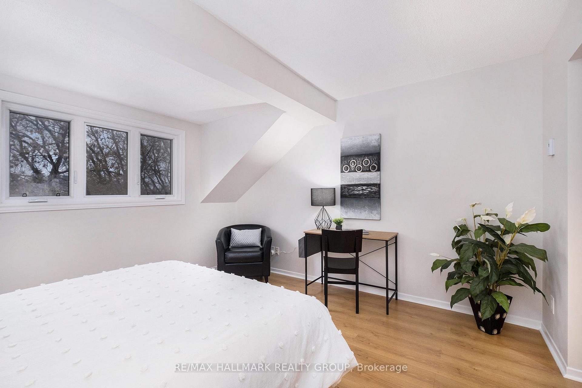 Photo 15 of Unit 15, 20 Charlevoix Street, Ottawa, Vanier — HOMEH