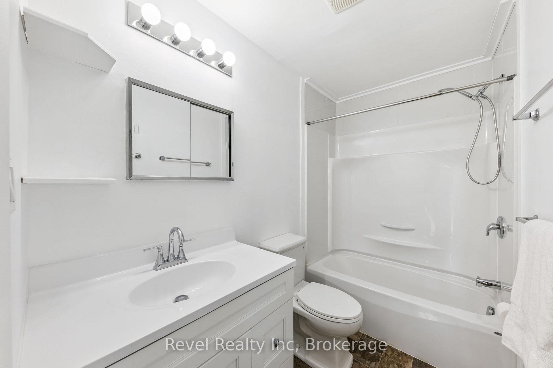 Photo 10 of Unit 74, 778 William Street, Midland — HOMEH