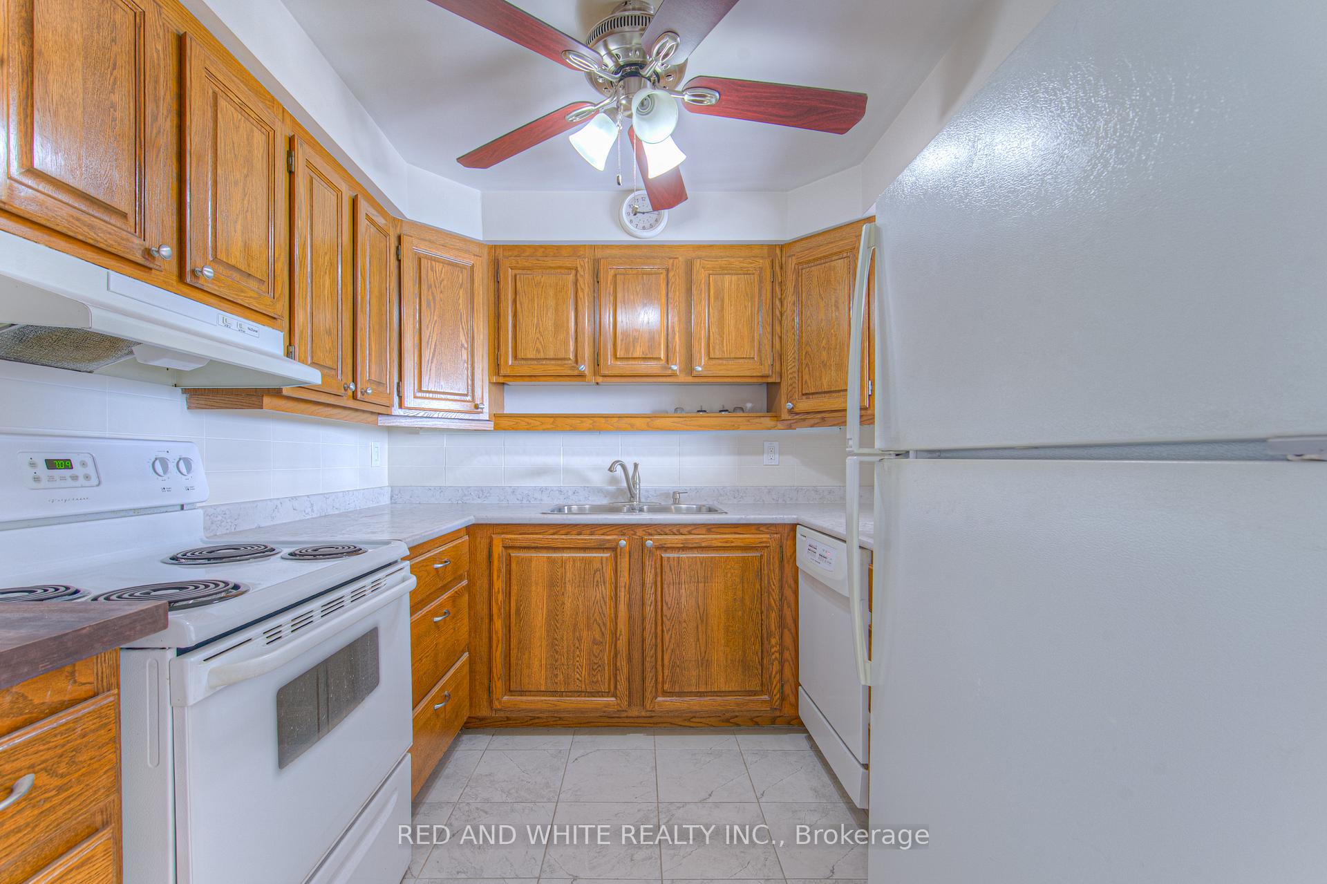 Photo 5 of Unit 1209, 1414 King Street E, Kitchener — HOMEH