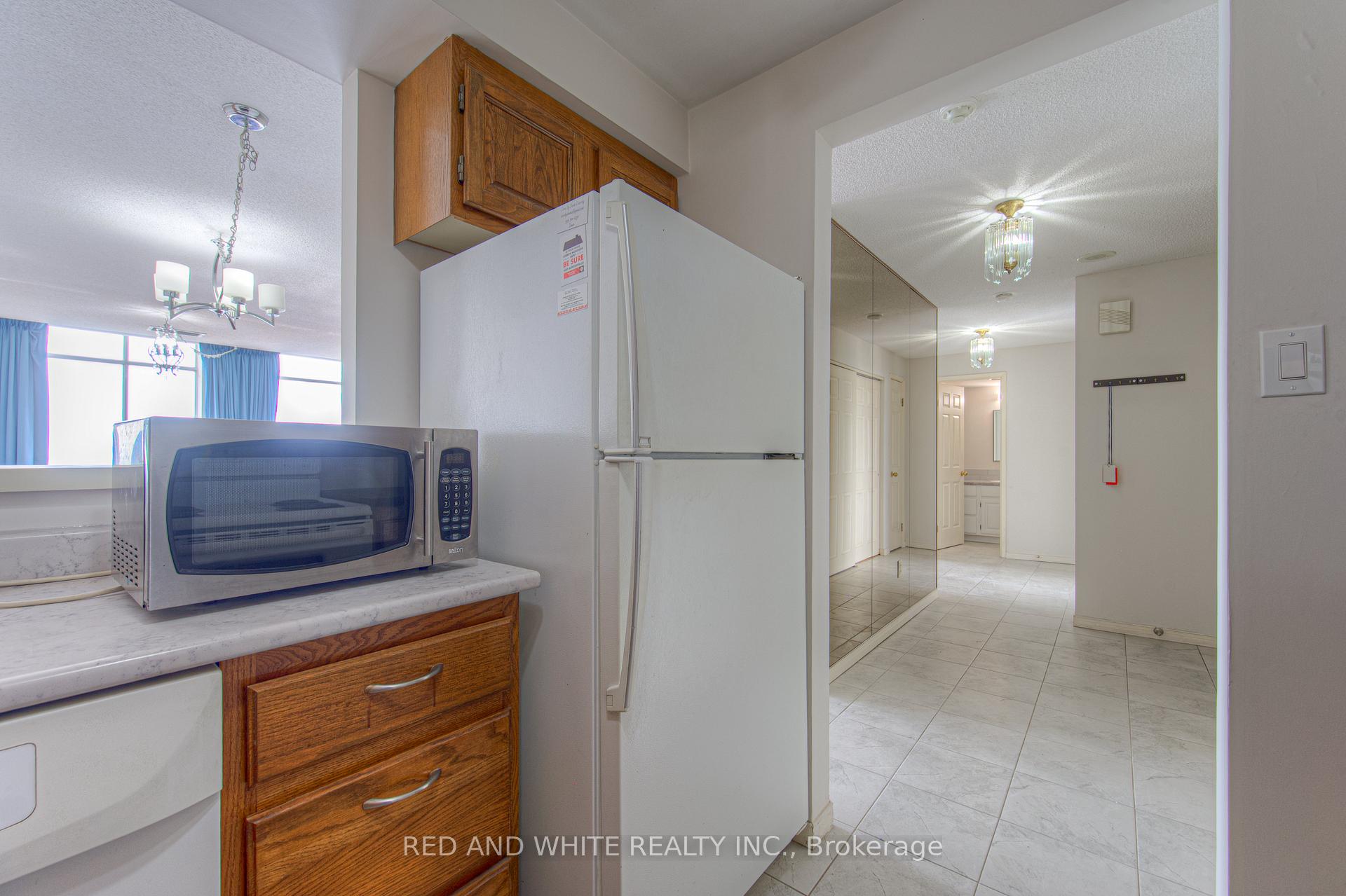 Photo 8 of Unit 1209, 1414 King Street E, Kitchener — HOMEH