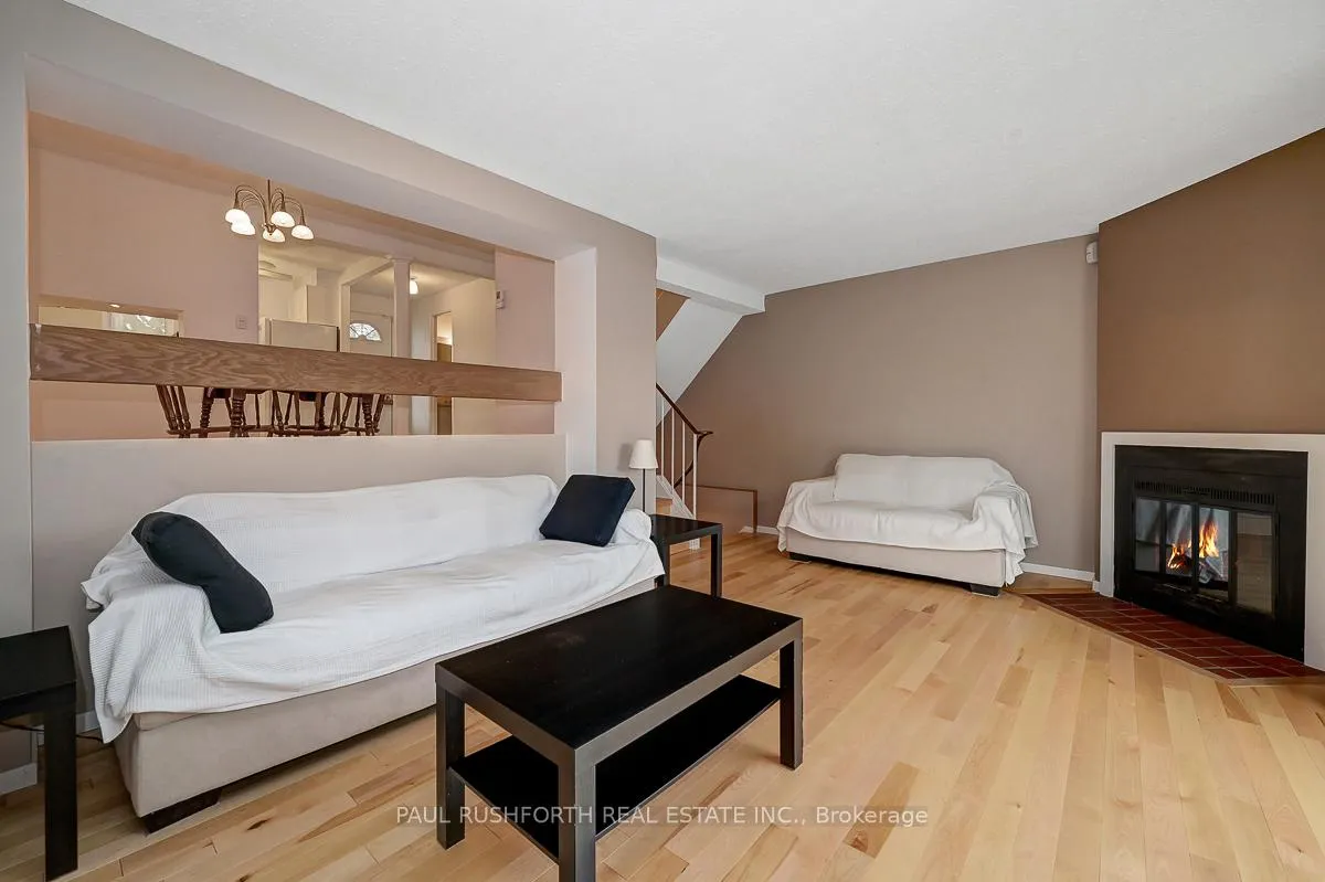 Photo 5 of Unit C, 1742 Lamoureux Drive, Ottawa, Queenswood Heights South — HOMEH
