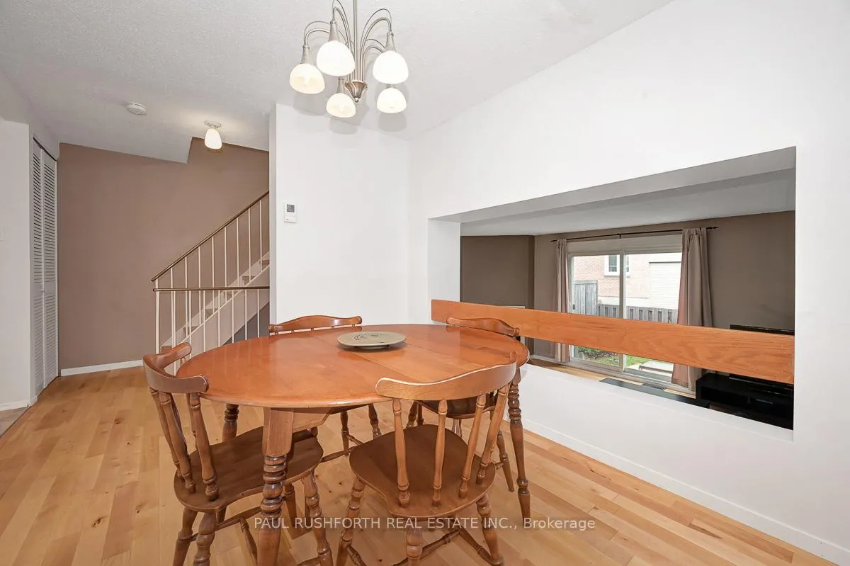 Photo 9 of Unit C, 1742 Lamoureux Drive, Ottawa, Queenswood Heights South — HOMEH