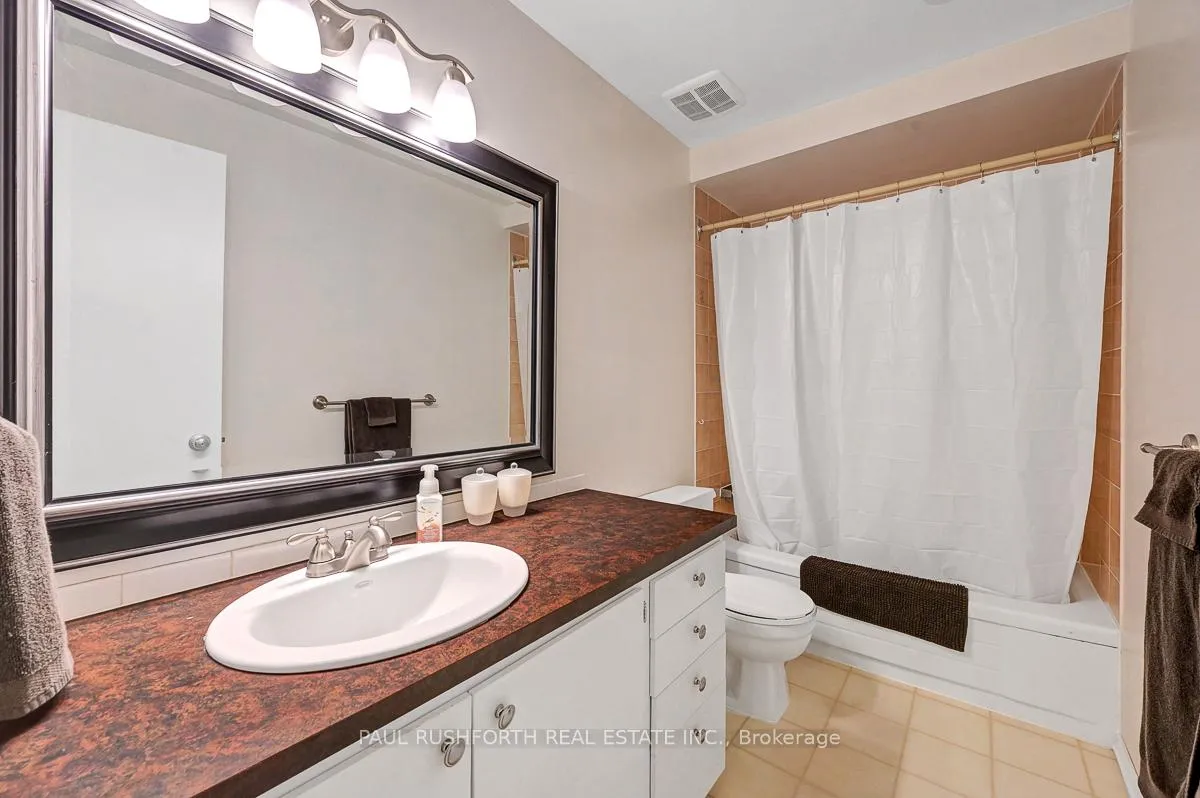 Photo 16 of Unit C, 1742 Lamoureux Drive, Ottawa, Queenswood Heights South — HOMEH