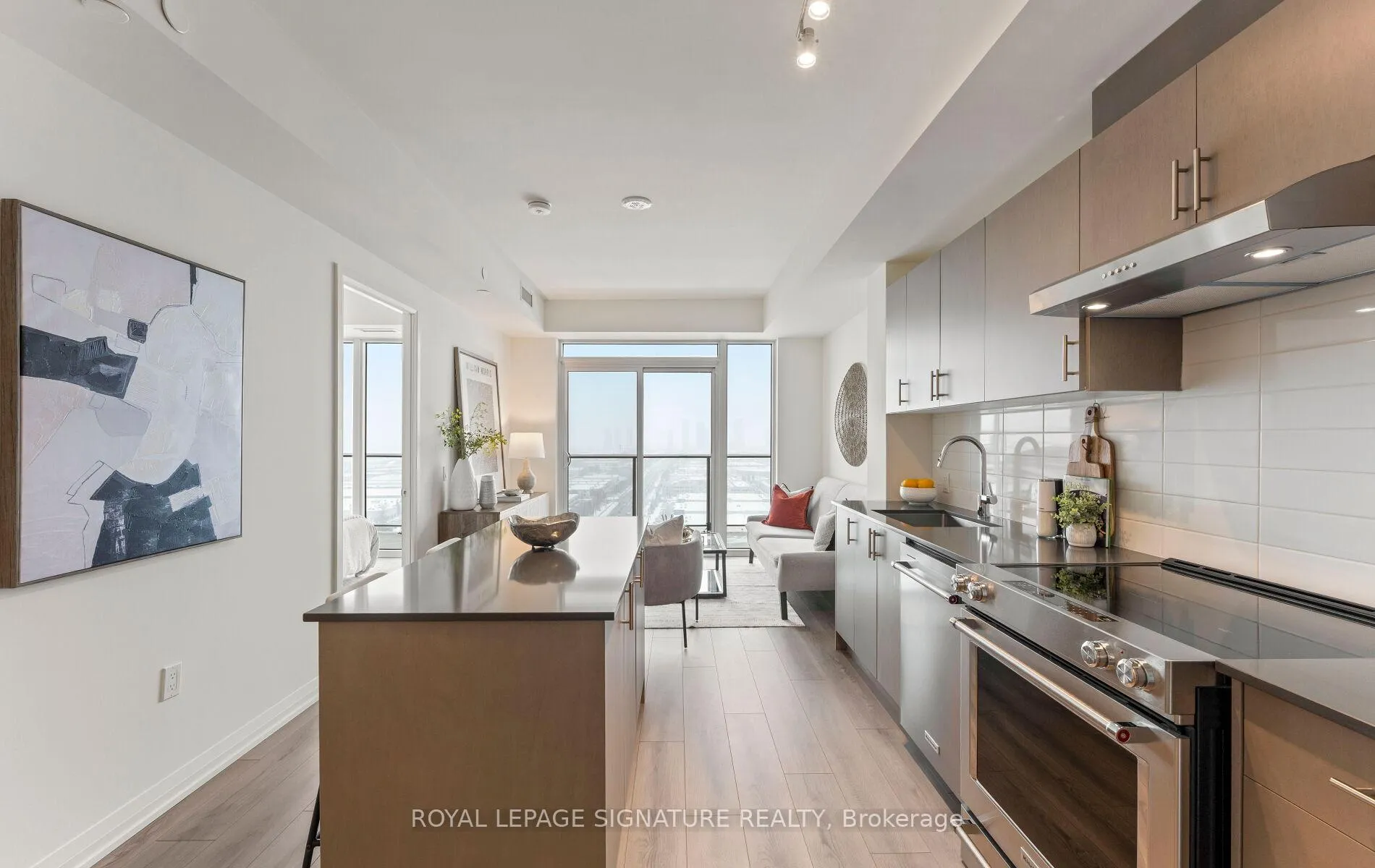 Photo 9 of Unit 1922, 8960 Jane Street, Vaughan, Vellore Village — HOMEH