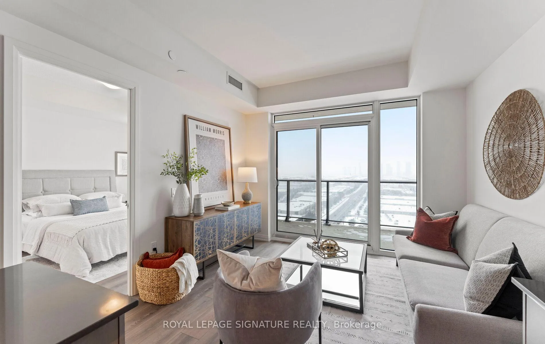 Photo 10 of Unit 1922, 8960 Jane Street, Vaughan, Vellore Village — HOMEH