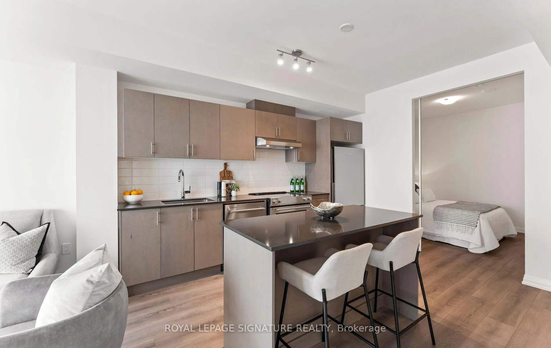 Photo 13 of Unit 1922, 8960 Jane Street, Vaughan, Vellore Village — HOMEH