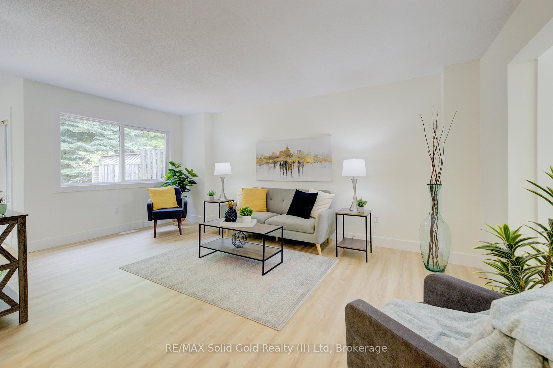 Photo 4 of Unit 3, 524 Beechwood Drive, Waterloo — HOMEH