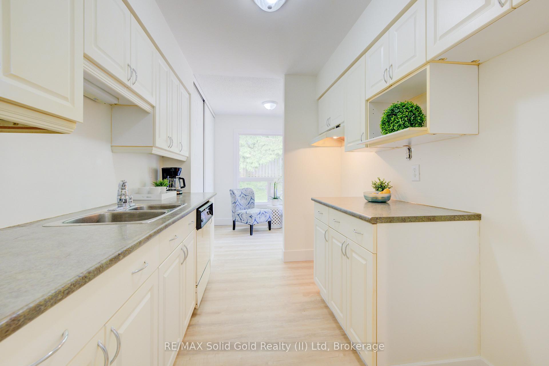 Photo 13 of Unit 3, 524 Beechwood Drive, Waterloo — HOMEH