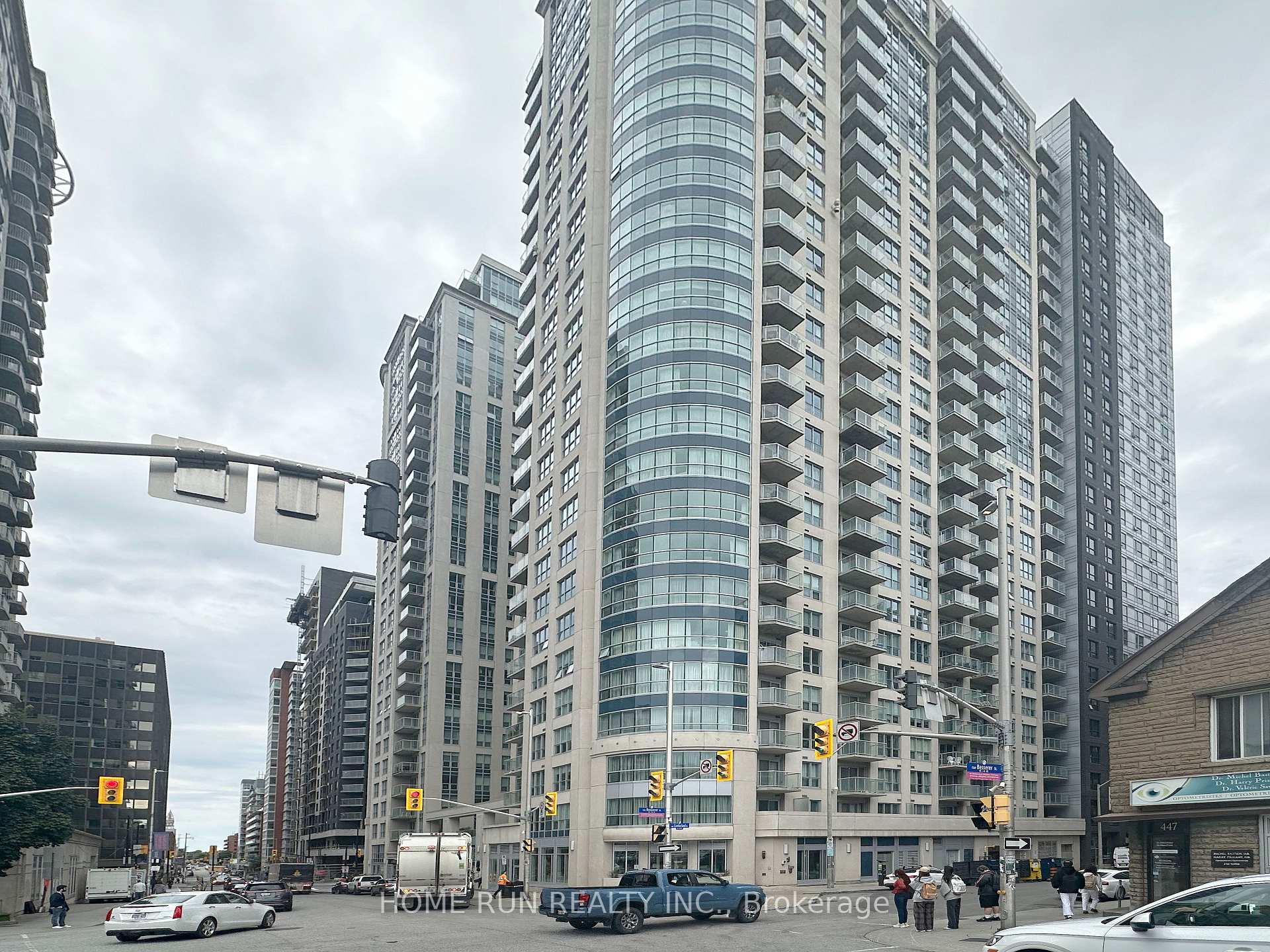 Front of Unit 1203, 195 Besserer Street