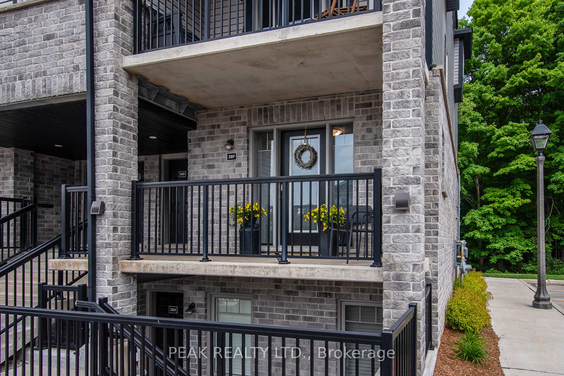 Photo 3 of Unit 28F, 1989 Ottawa Street S, Kitchener — HOMEH