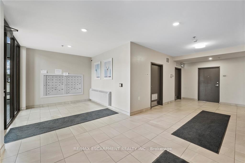 Photo 6 of Unit 312, 212 Lakeport Road, St. Catharines, Lakeport — HOMEH