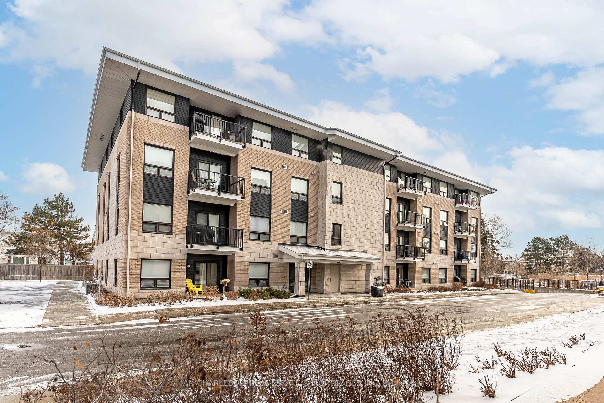 Photo 1 of Unit 104, 225 Winterfell, Ottawa, Hunt Club Park — HOMEH