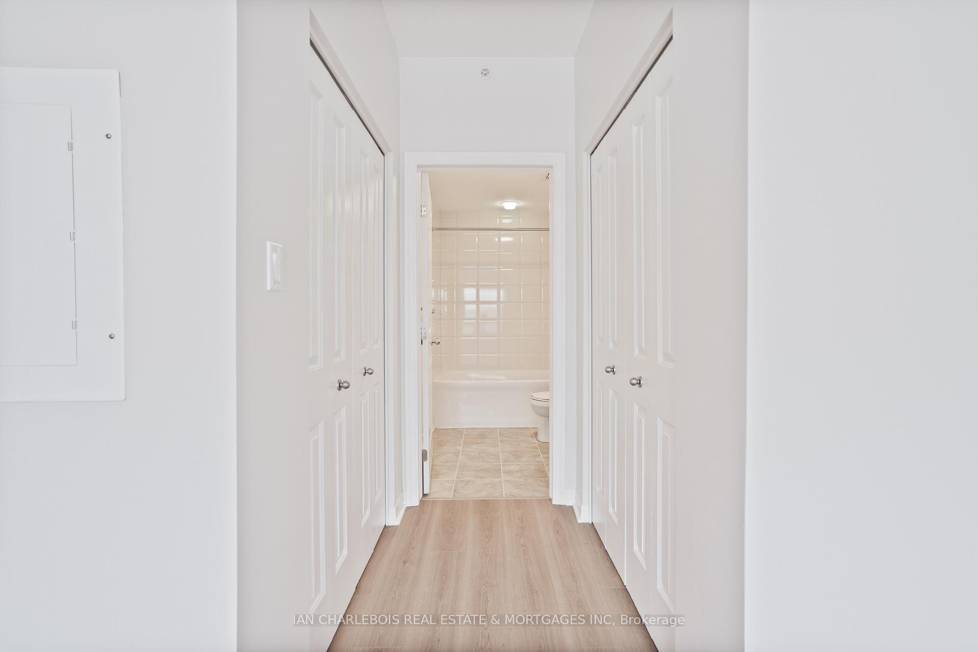 Photo 14 of Unit 104, 225 Winterfell, Ottawa, Hunt Club Park — HOMEH