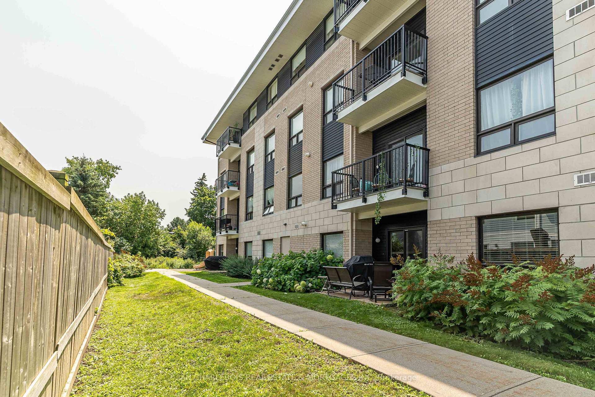 Photo 23 of Unit 104, 225 Winterfell, Ottawa, Hunt Club Park — HOMEH