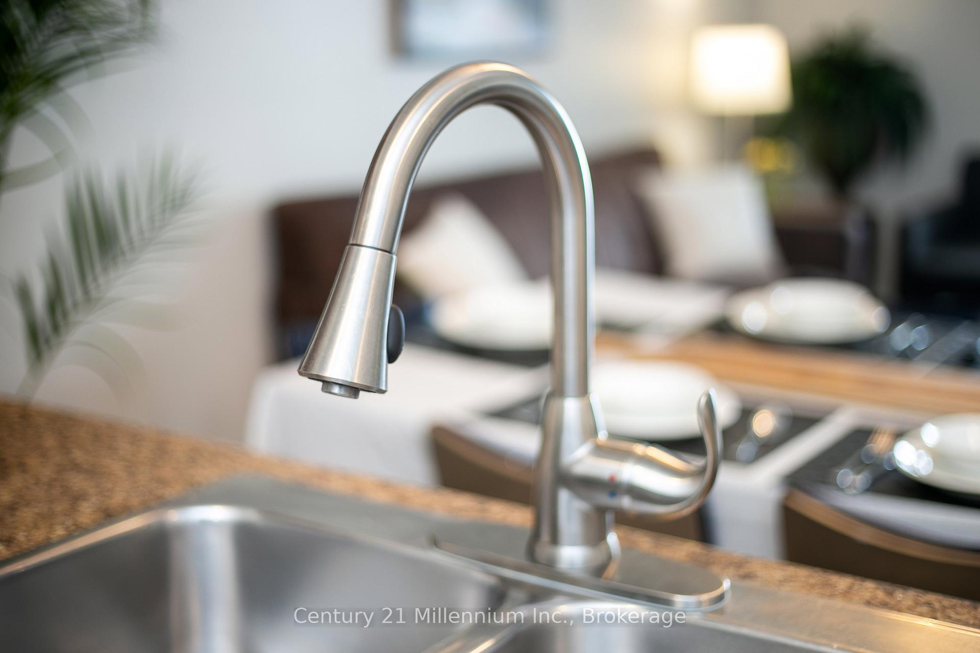 Photo 13 of Unit 19, 152 Fairway Crescent, Collingwood — HOMEH
