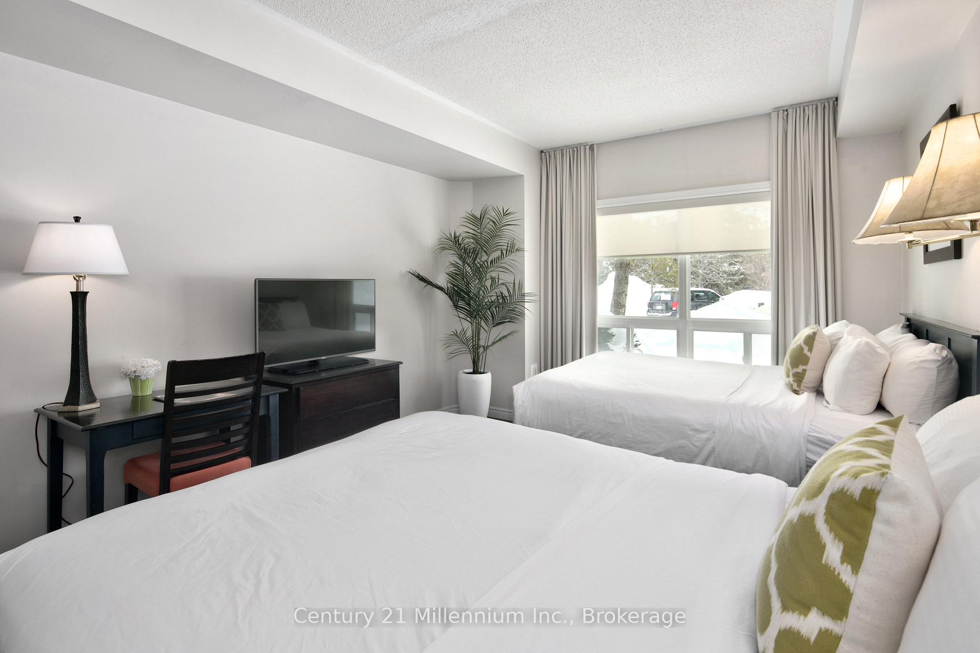 Photo 24 of Unit 19, 152 Fairway Crescent, Collingwood — HOMEH