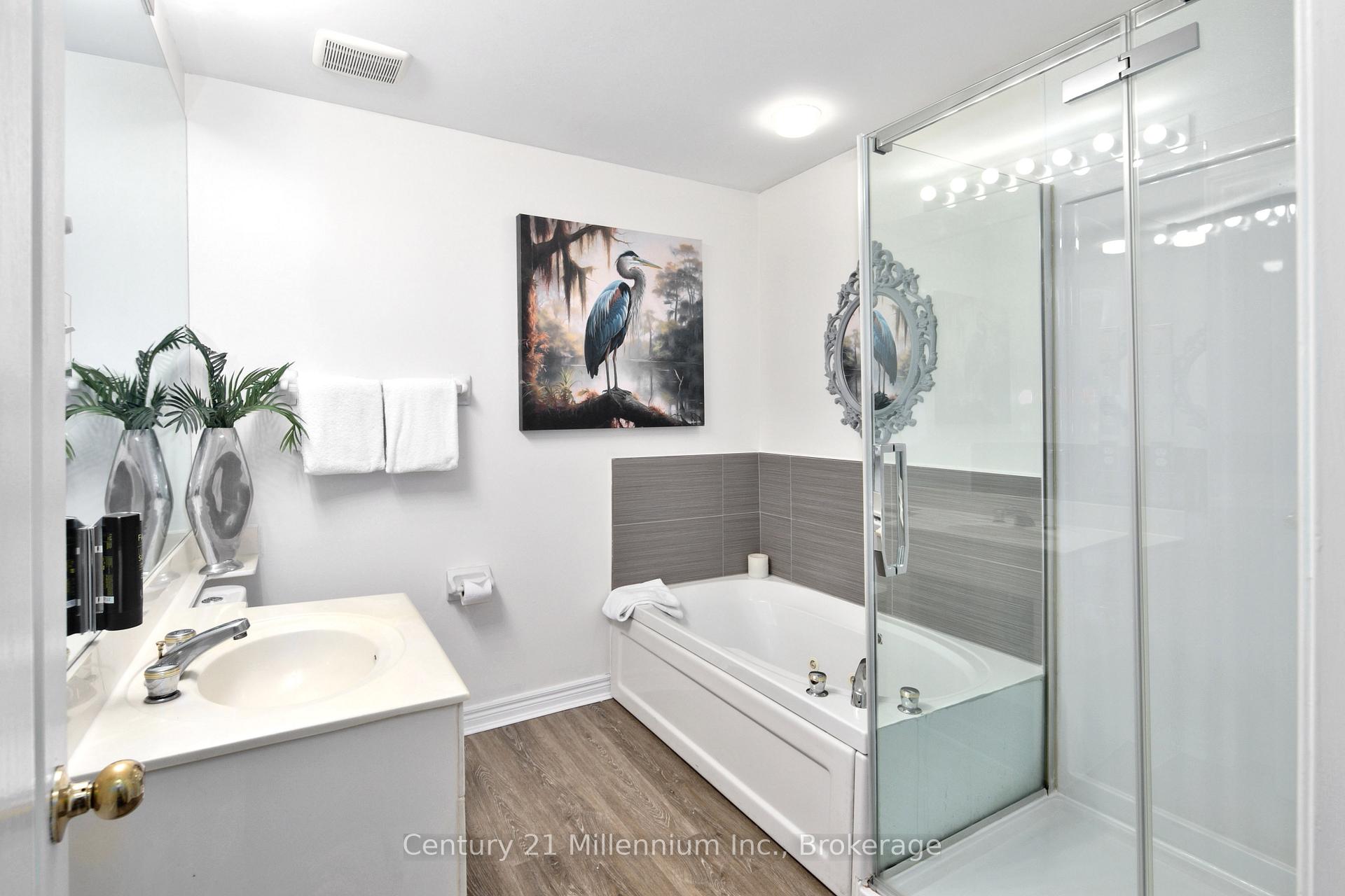 Photo 26 of Unit 19, 152 Fairway Crescent, Collingwood — HOMEH
