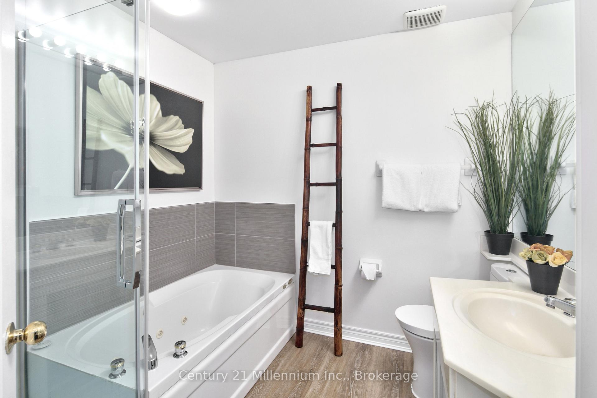 Photo 30 of Unit 19, 152 Fairway Crescent, Collingwood — HOMEH