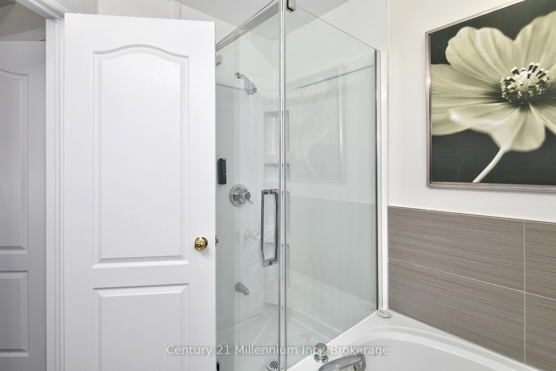 Photo 32 of Unit 19, 152 Fairway Crescent, Collingwood — HOMEH