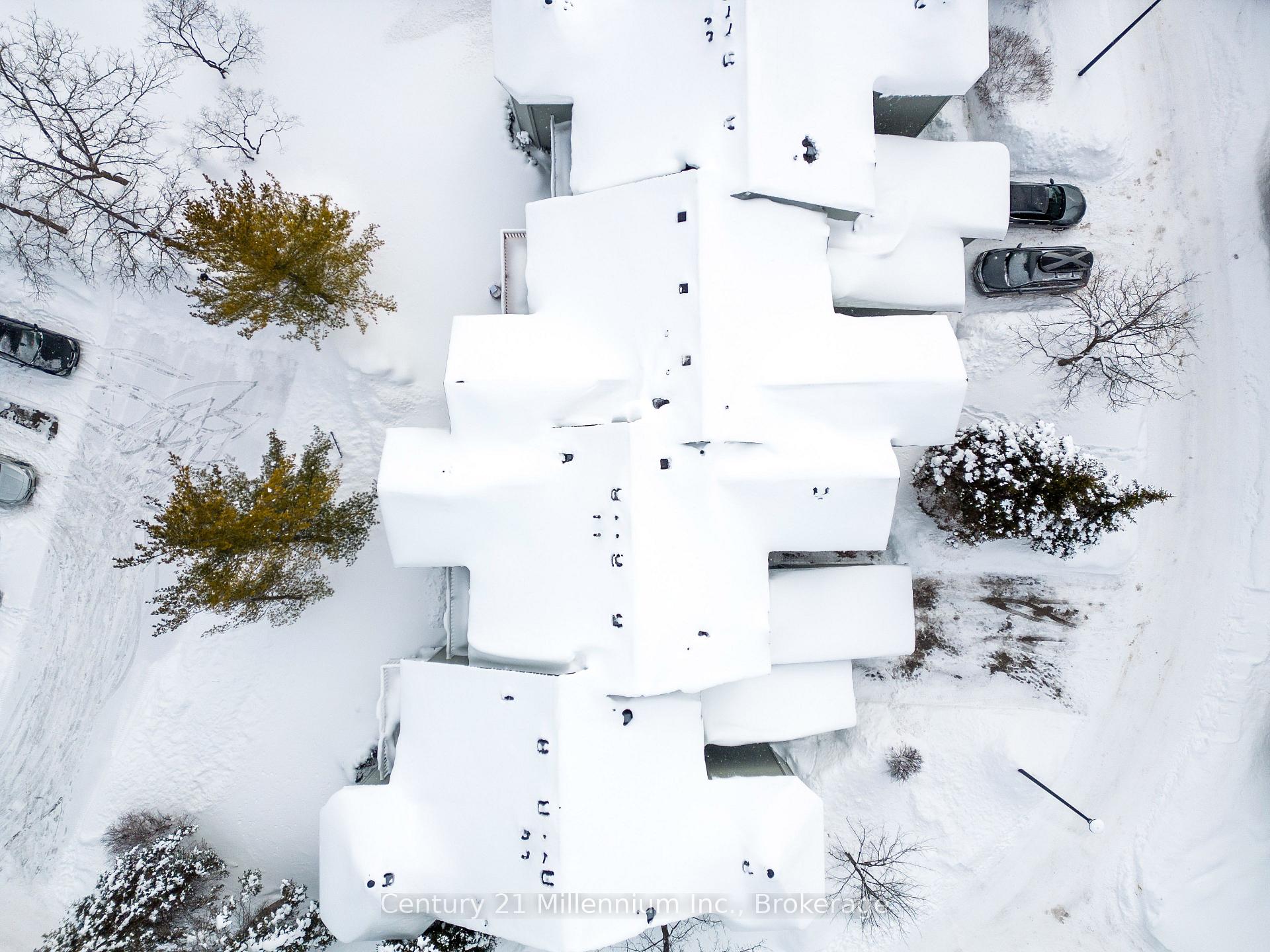Photo 39 of Unit 19, 152 Fairway Crescent, Collingwood — HOMEH