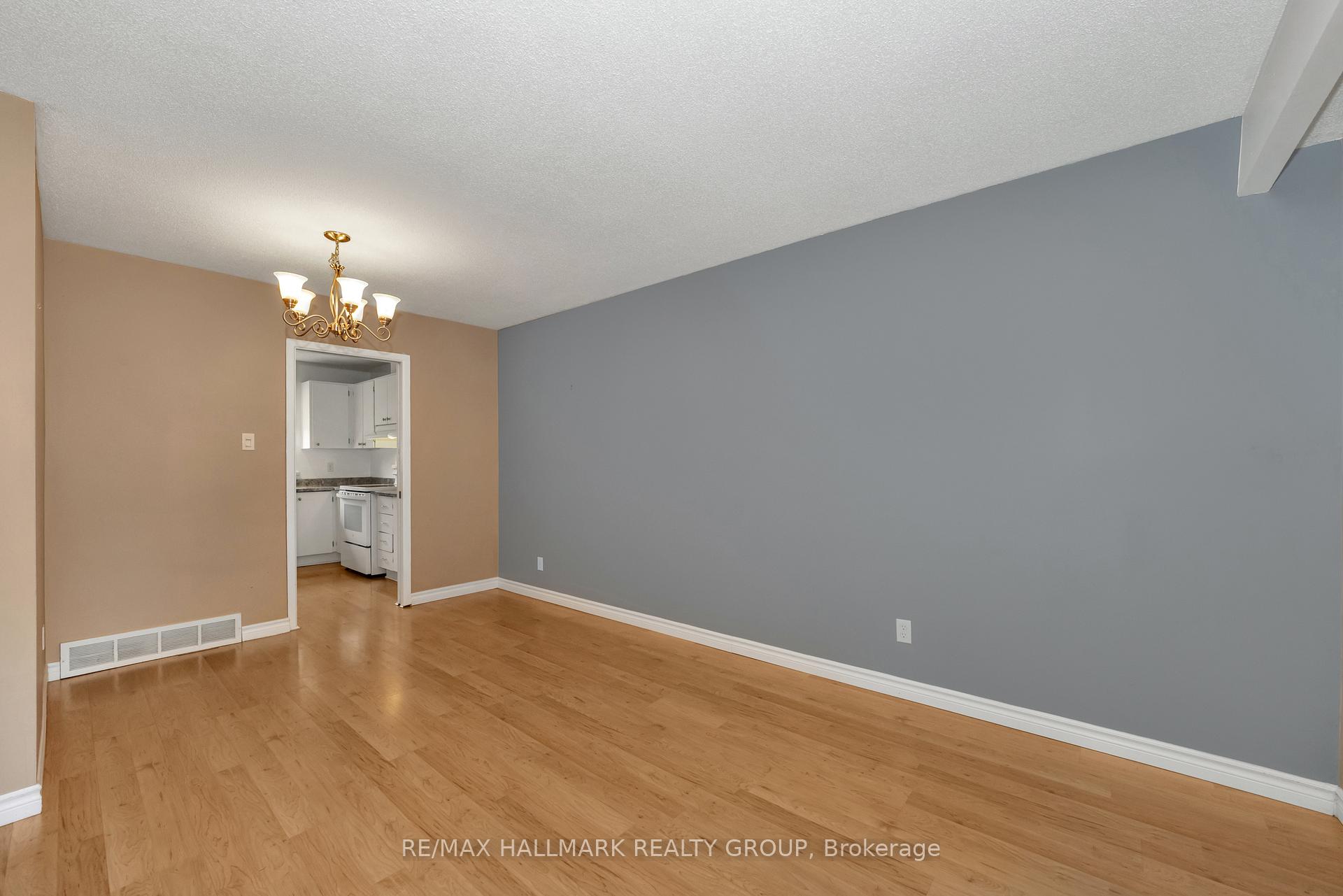 Photo 9 of 247 Pickford Drive, Ottawa, Kanata - Katimavik — HOMEH