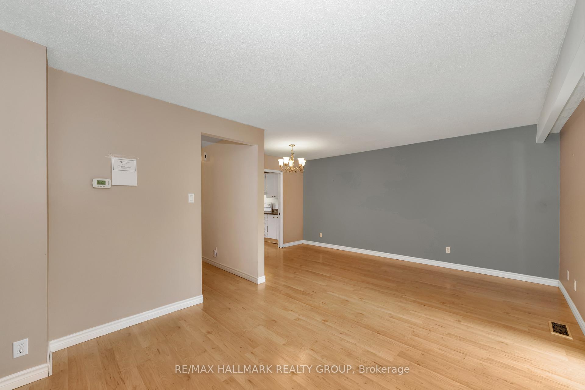 Photo 11 of 247 Pickford Drive, Ottawa, Kanata - Katimavik — HOMEH