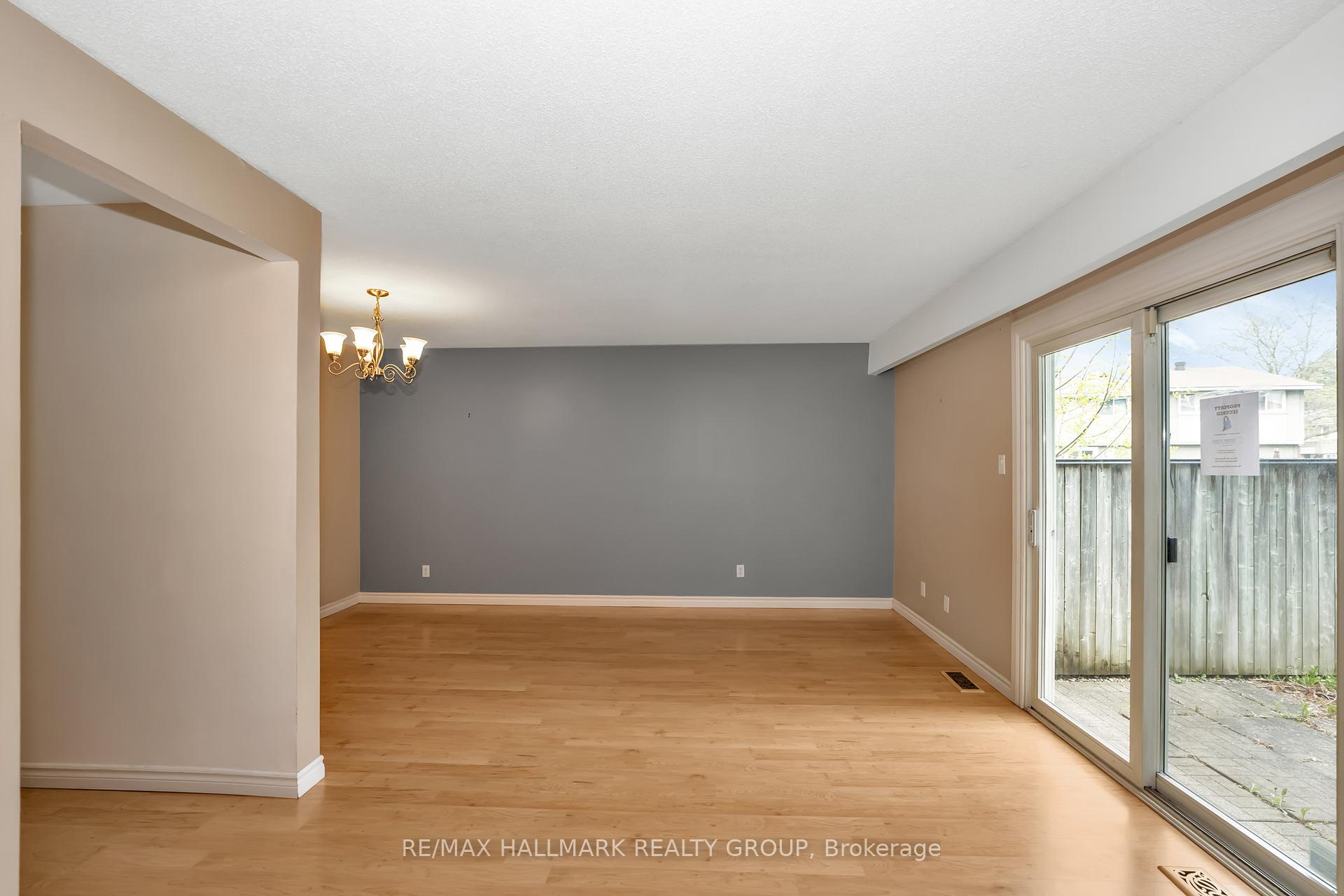 Photo 12 of 247 Pickford Drive, Ottawa, Kanata - Katimavik — HOMEH