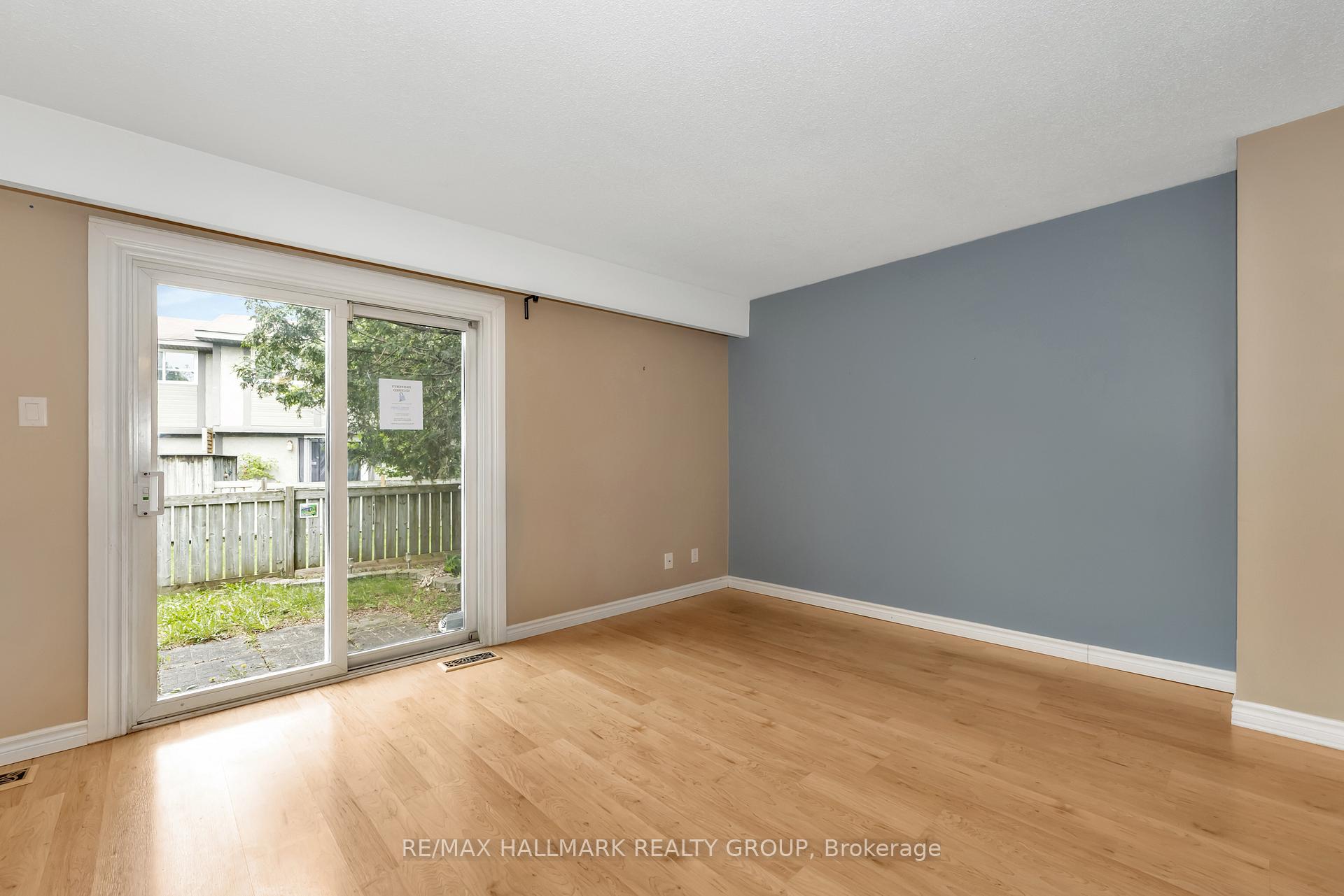 Photo 13 of 247 Pickford Drive, Ottawa, Kanata - Katimavik — HOMEH