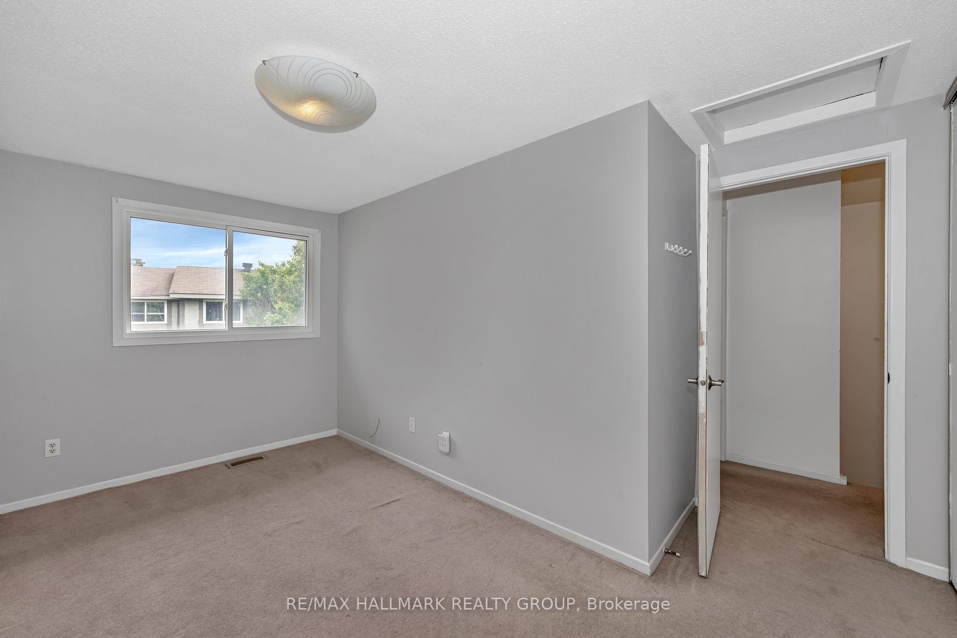 Photo 18 of 247 Pickford Drive, Ottawa, Kanata - Katimavik — HOMEH