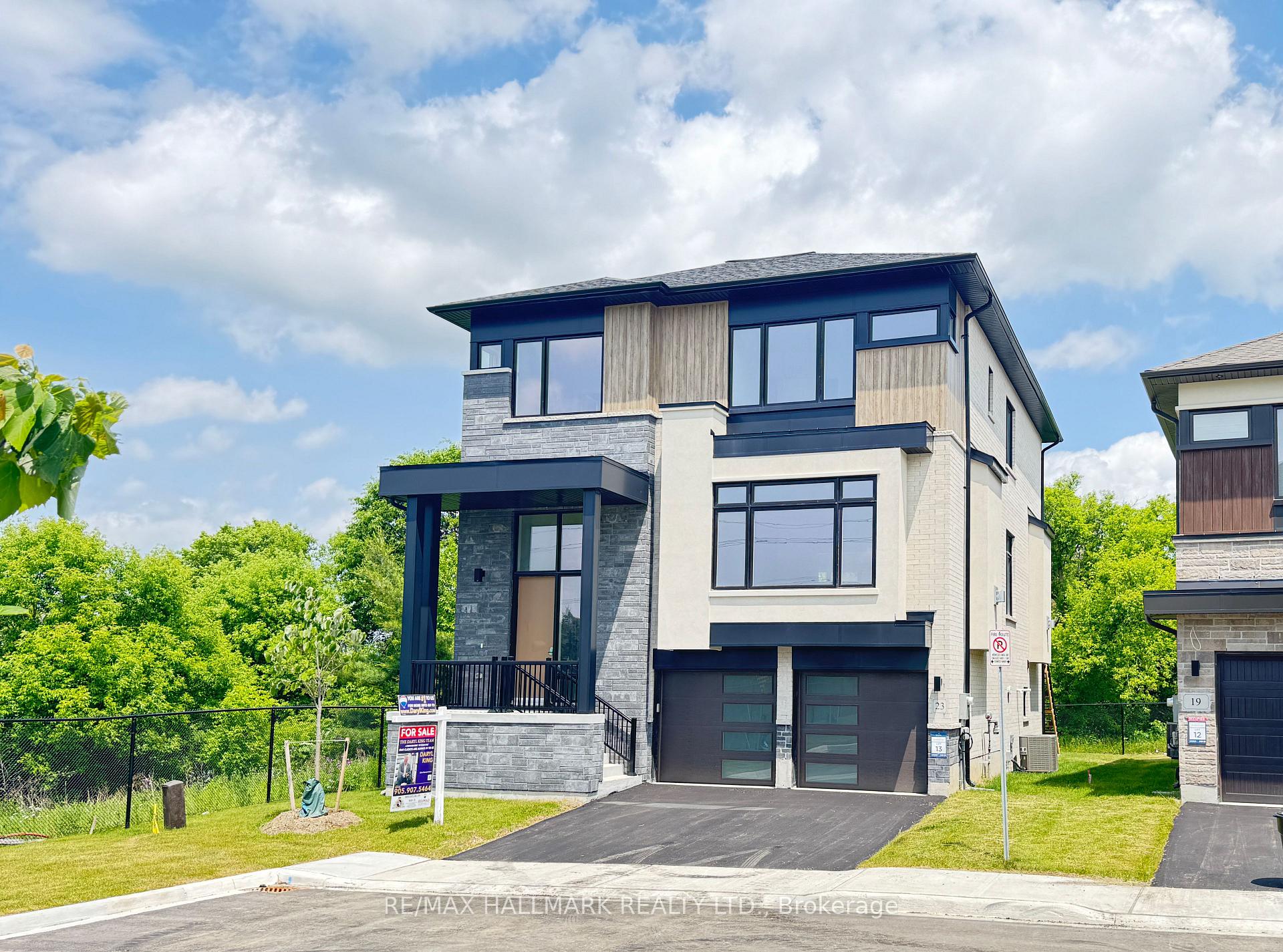 Front of 23 Kingwood Lane