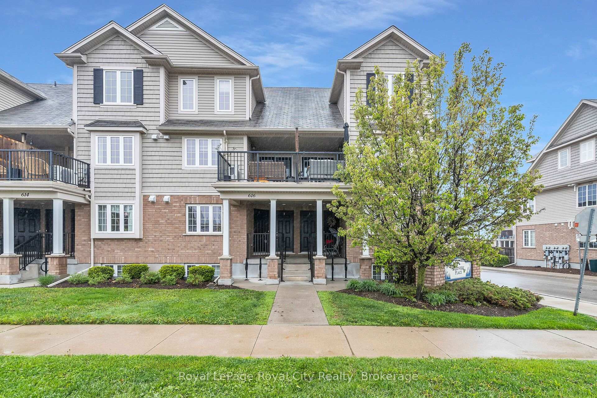 Photo 2 of Unit A, 616 Woodlawn Road, Guelph, Victoria North — HOMEH