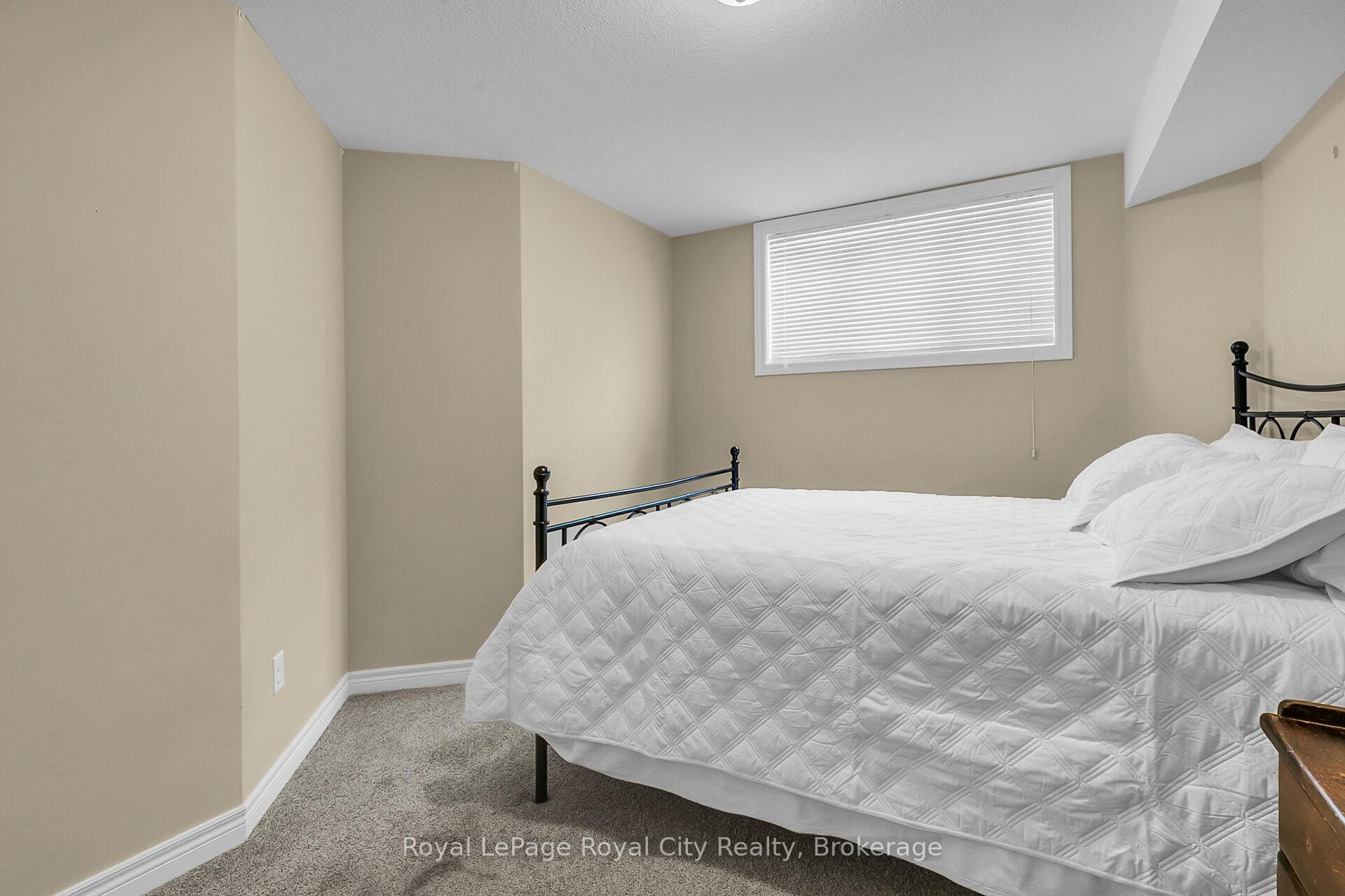 Photo 14 of Unit A, 616 Woodlawn Road, Guelph, Victoria North — HOMEH