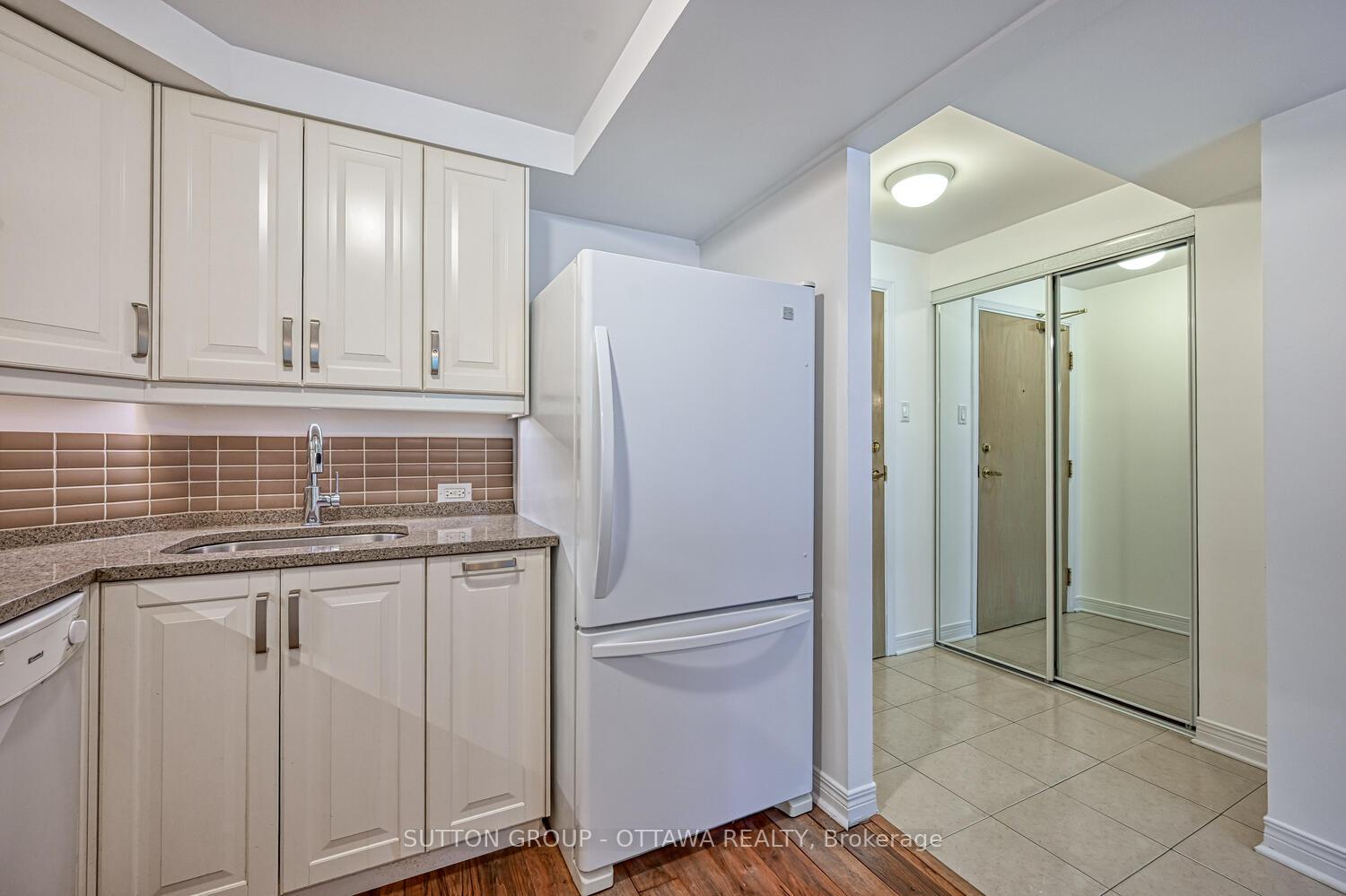 Photo 6 of Unit 202, 550 Cambridge Street S, Ottawa, West Centre Town — HOMEH