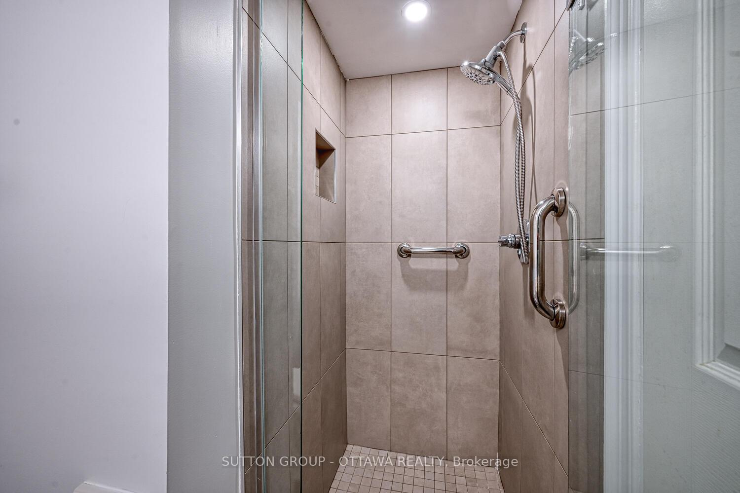 Photo 14 of Unit 202, 550 Cambridge Street S, Ottawa, West Centre Town — HOMEH