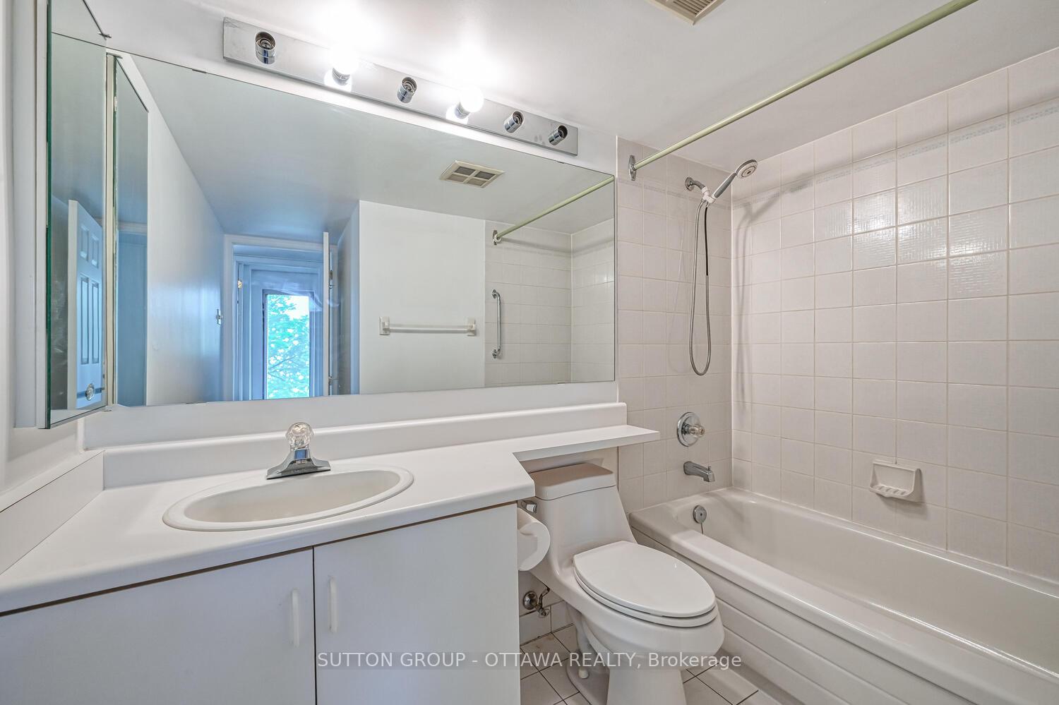 Photo 19 of Unit 202, 550 Cambridge Street S, Ottawa, West Centre Town — HOMEH