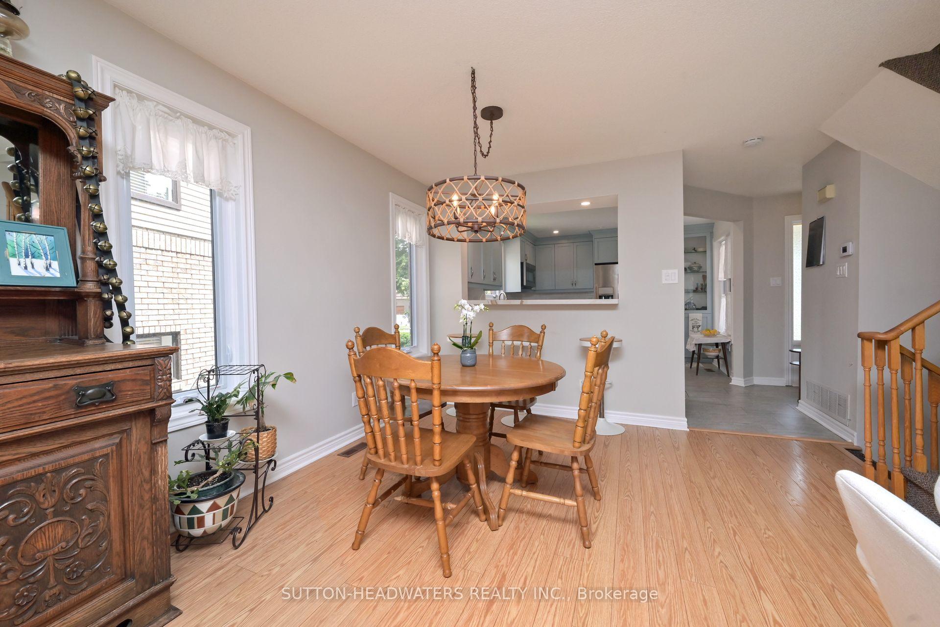 Photo 10 of 29 Parkette Drive, New Tecumseth, Alliston — HOMEH