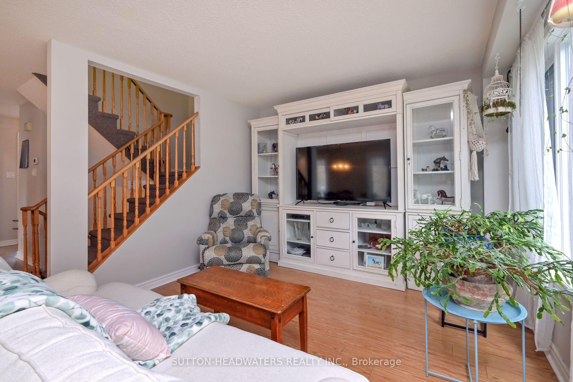Photo 12 of 29 Parkette Drive, New Tecumseth, Alliston — HOMEH
