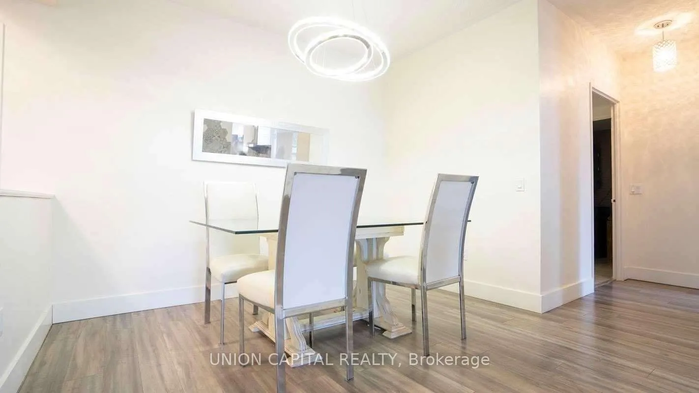 Photo 7 of Unit 313, 7398 Yonge Street, Vaughan, Crestwood-Springfarm-Yorkhill — HOMEH