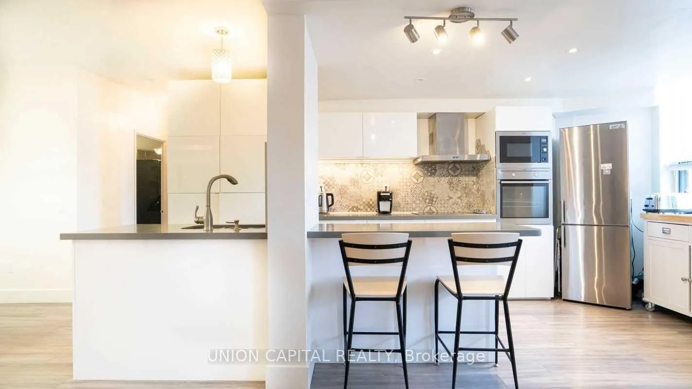 Photo 10 of Unit 313, 7398 Yonge Street, Vaughan, Crestwood-Springfarm-Yorkhill — HOMEH